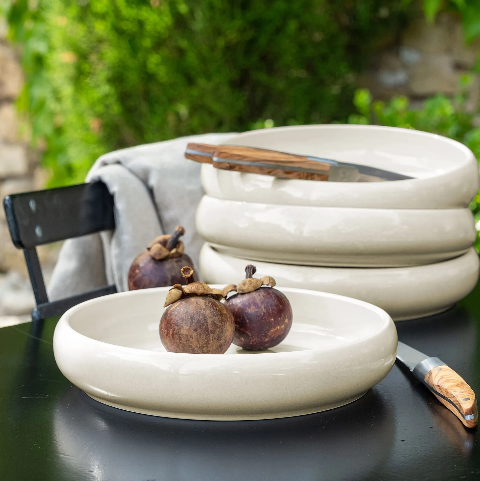 Assiette creuse en grès D22cm - beige sable