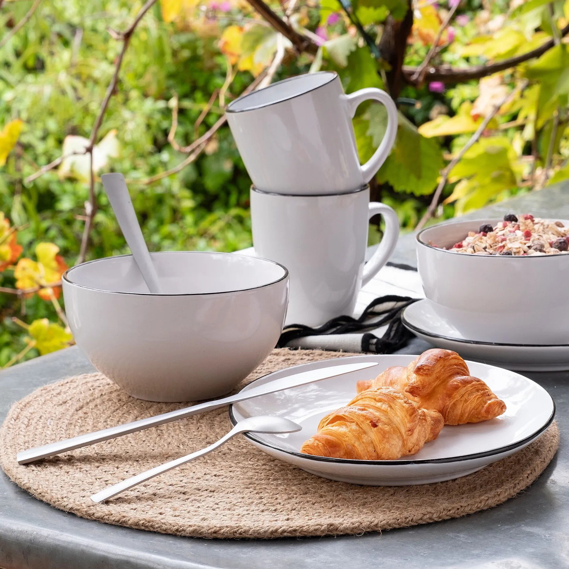 Assiette creuse en grès D18,5cm - blanc