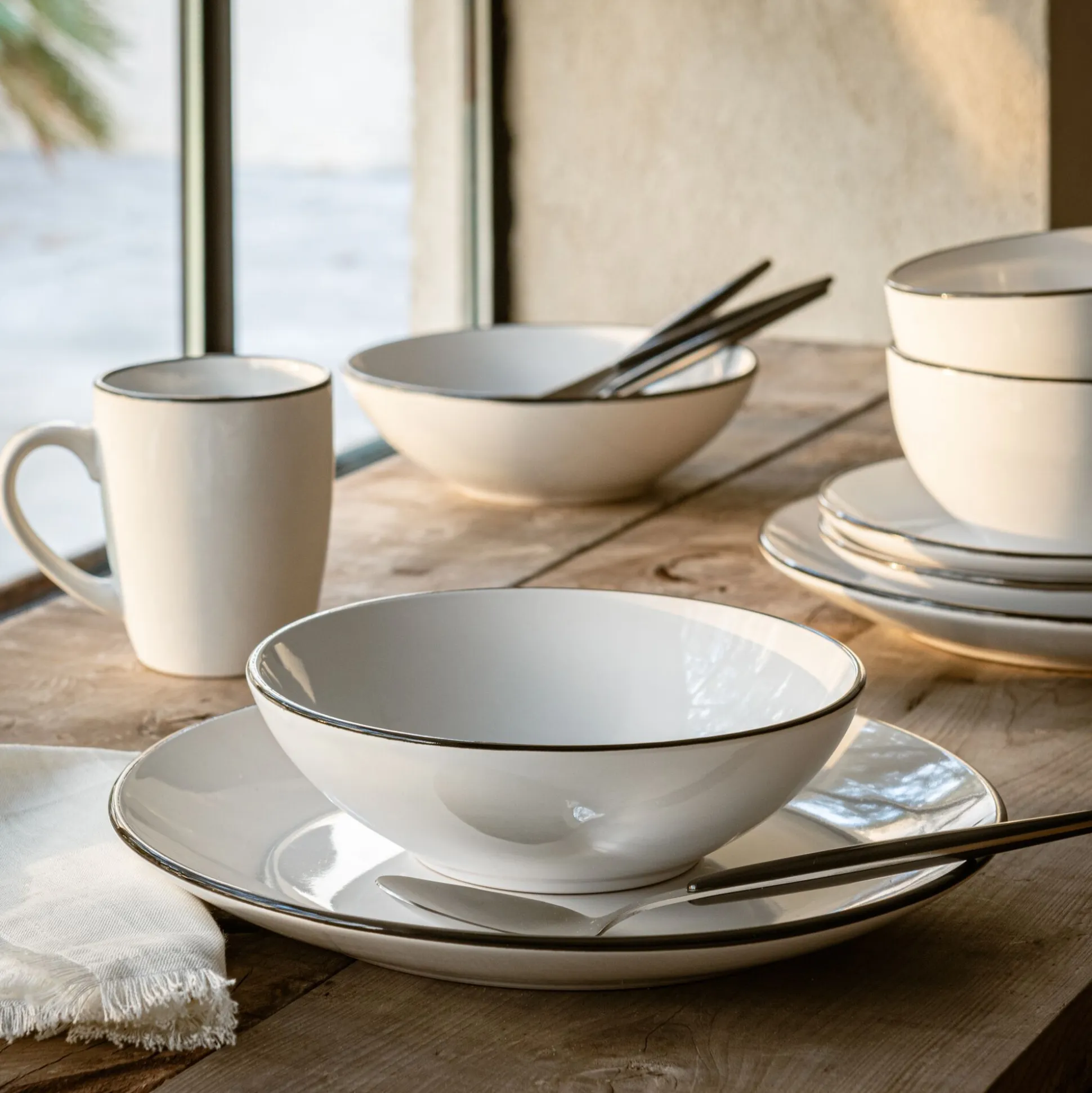 Assiette creuse en grès D18,5cm - blanc