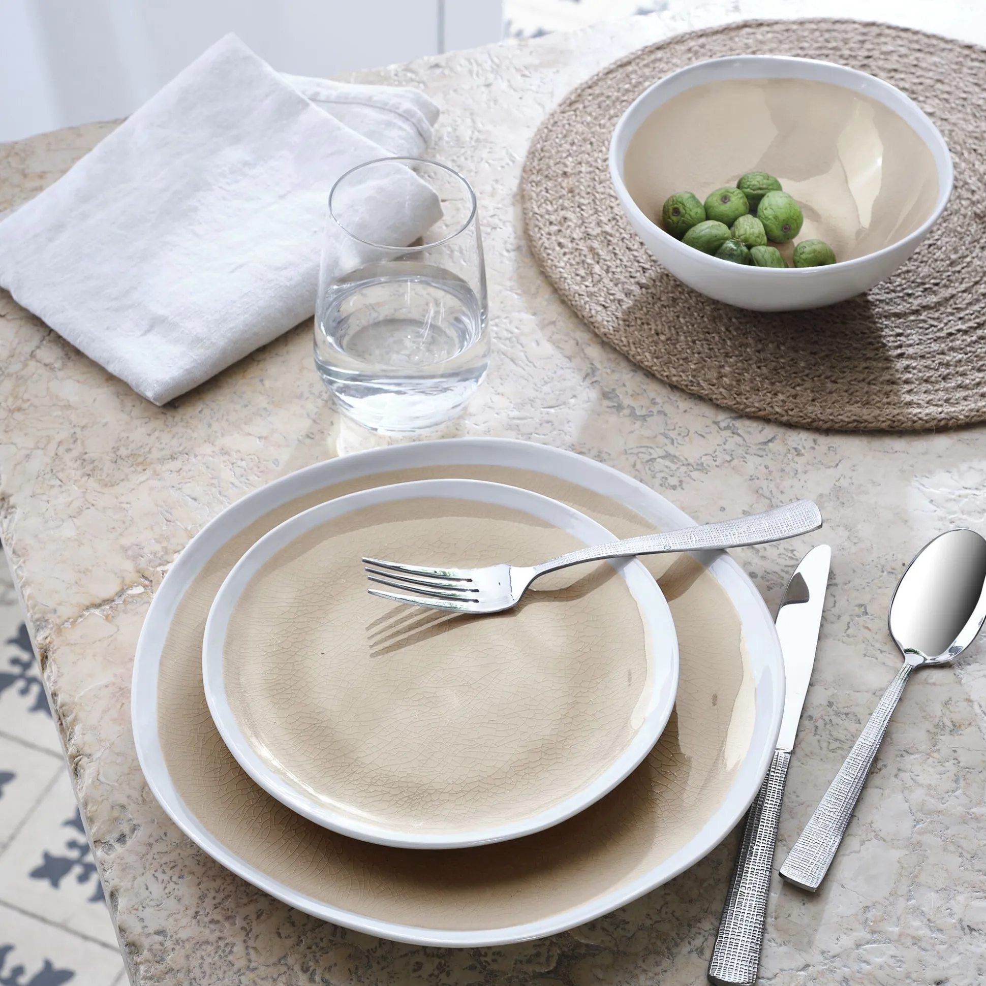 Assiette à dessert en grès D20,5cm - beige alpilles