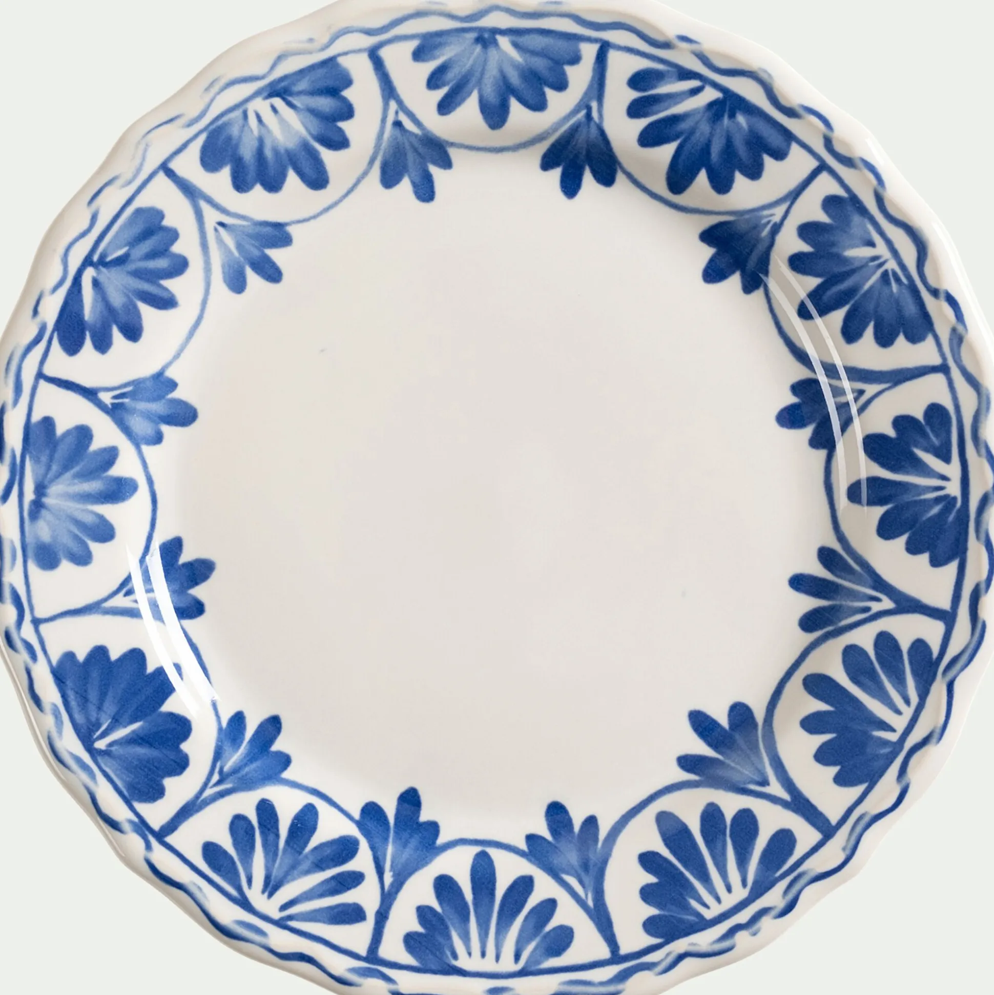 Assiette à dessert en grès D22,5cm à motif floral - bleu