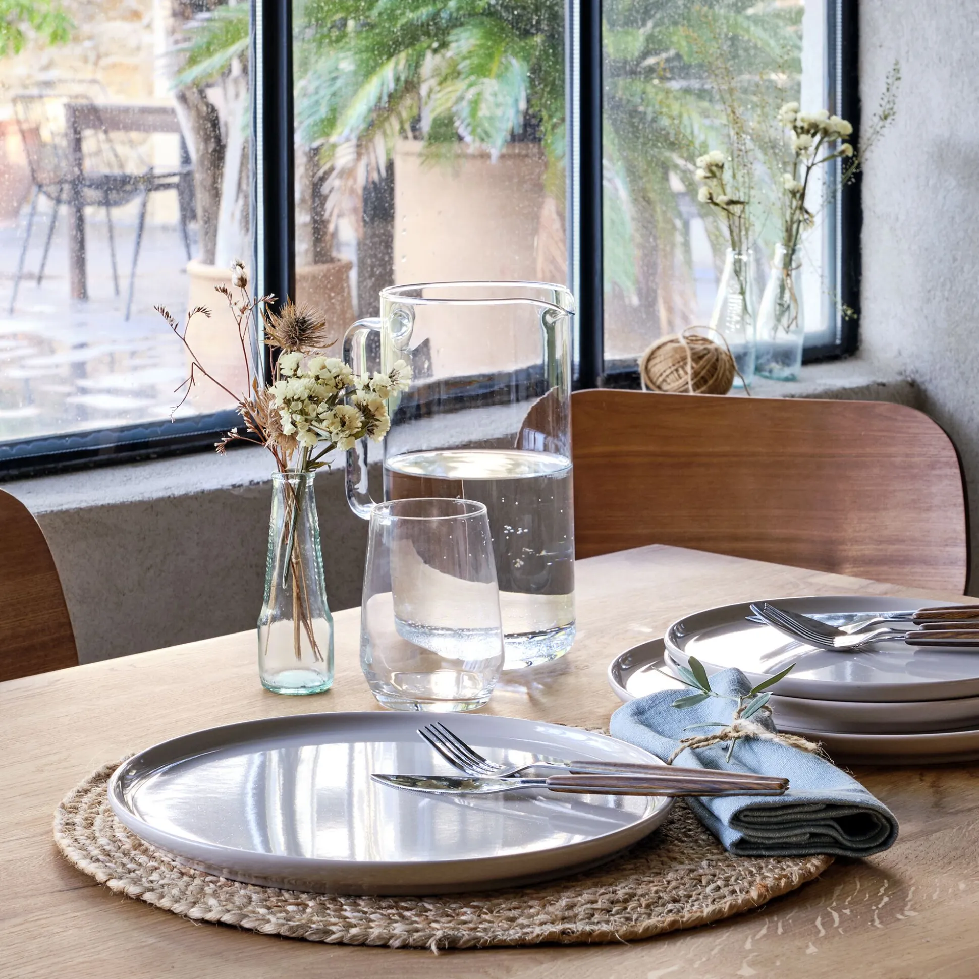 Assiette plate en faïence D28cm - beige alpilles