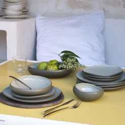 Assiette plate en grès D27cm - vert olivier