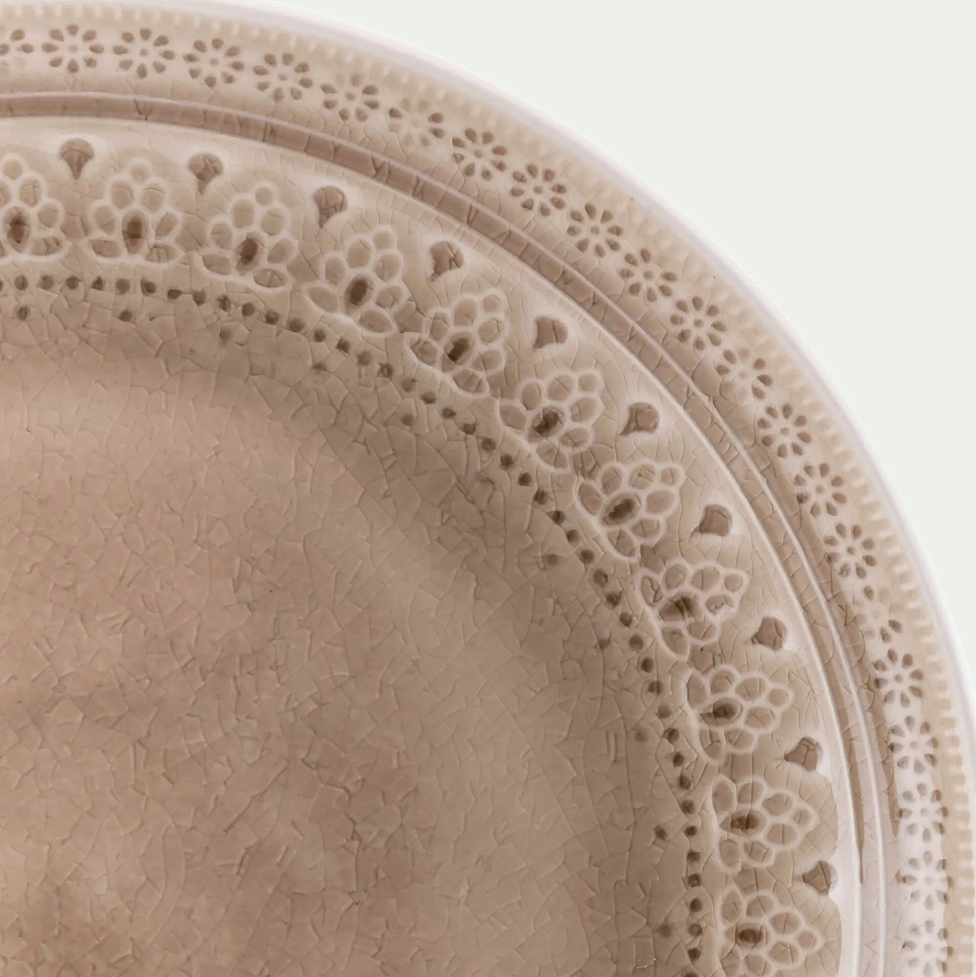 Assiette plate à motifs en grès D26,6cm - beige alpilles