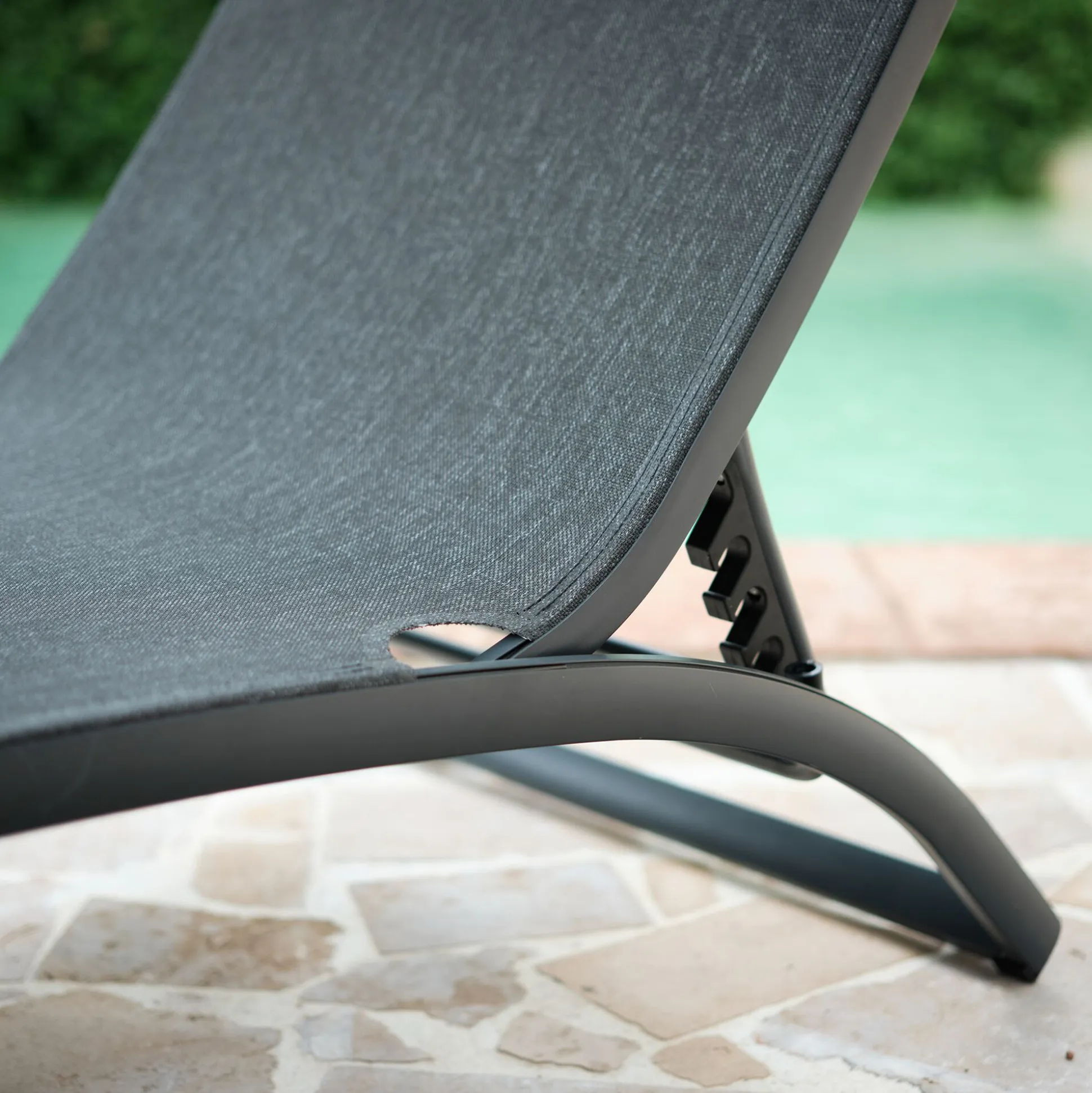Bain de soleil en aluminium et textilène - noir
