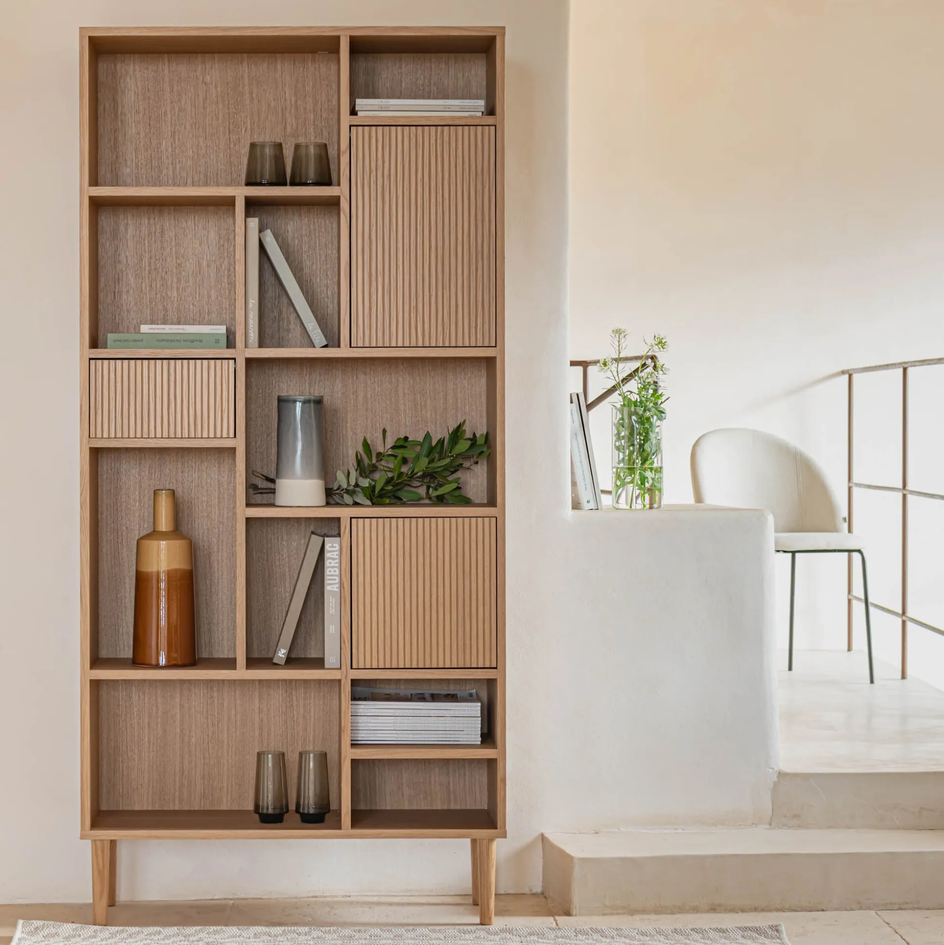 Bibliothèque déstructurée en bois L90xH190cm - bois clair