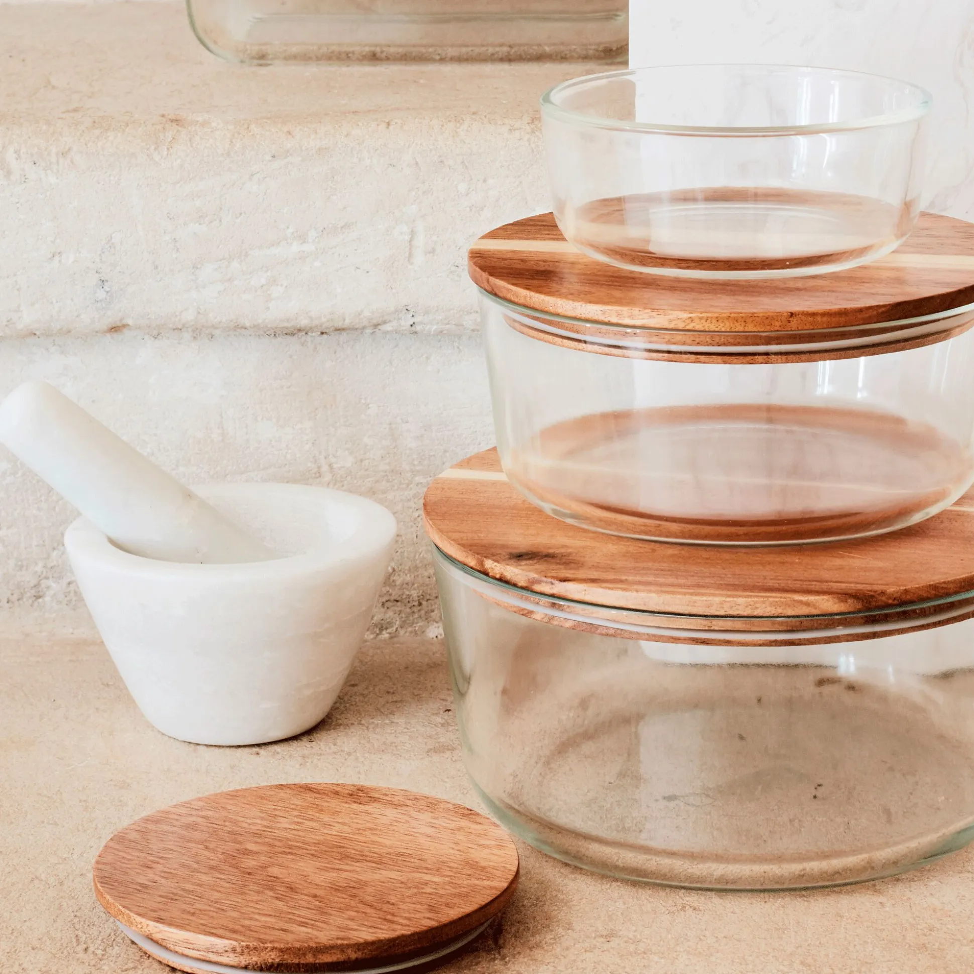 Boîte ronde en verre avec couvercle en bois D18,6cm