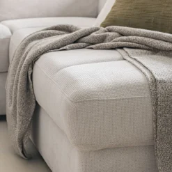 Canapé panoramique convertible avec méridienne gauche en tissu doux - beige