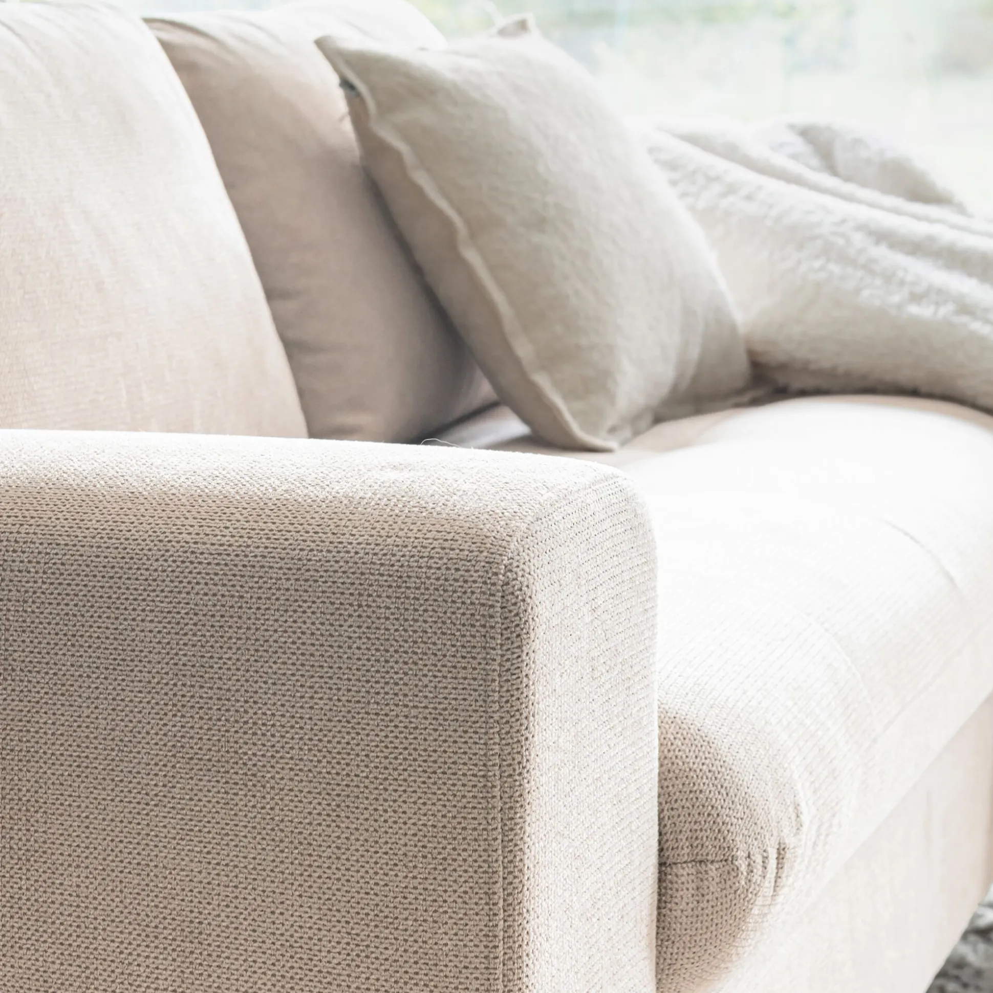 Canapé 3 places convertible en tissu Crown - beige roucas