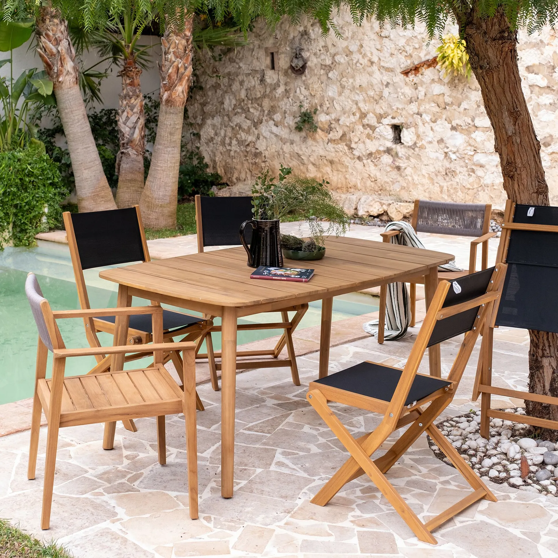Chaise de jardin avec accoudoirs en teck FSC et cordage - bois clair