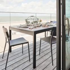 Chaise de jardin empilable en aluminium - noir