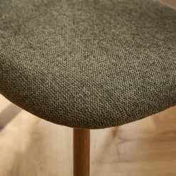 Chaise de repas épurée en tissu - vert