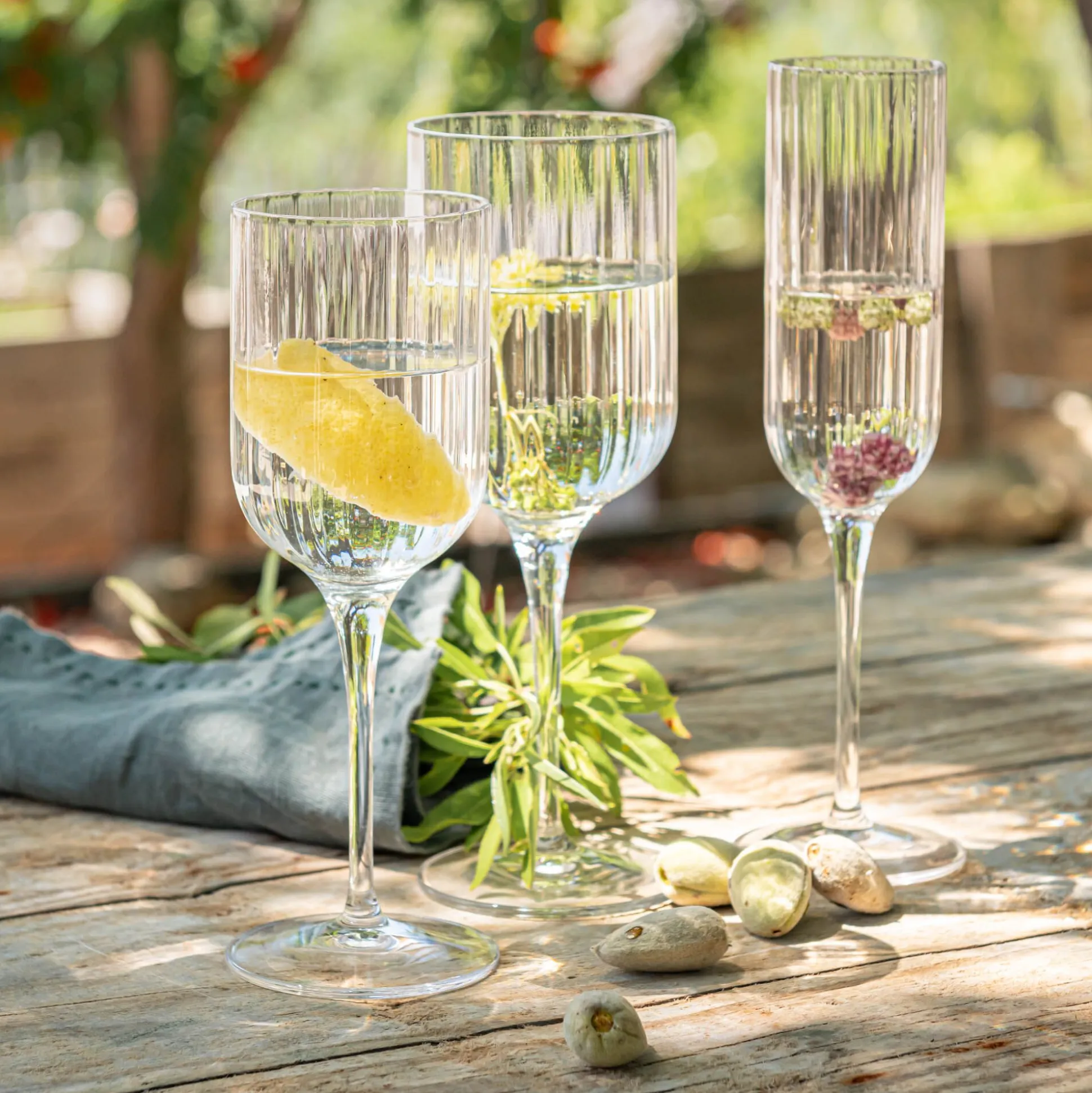 Coffret de 4 verres à pied en cristallin 40cl - transparent