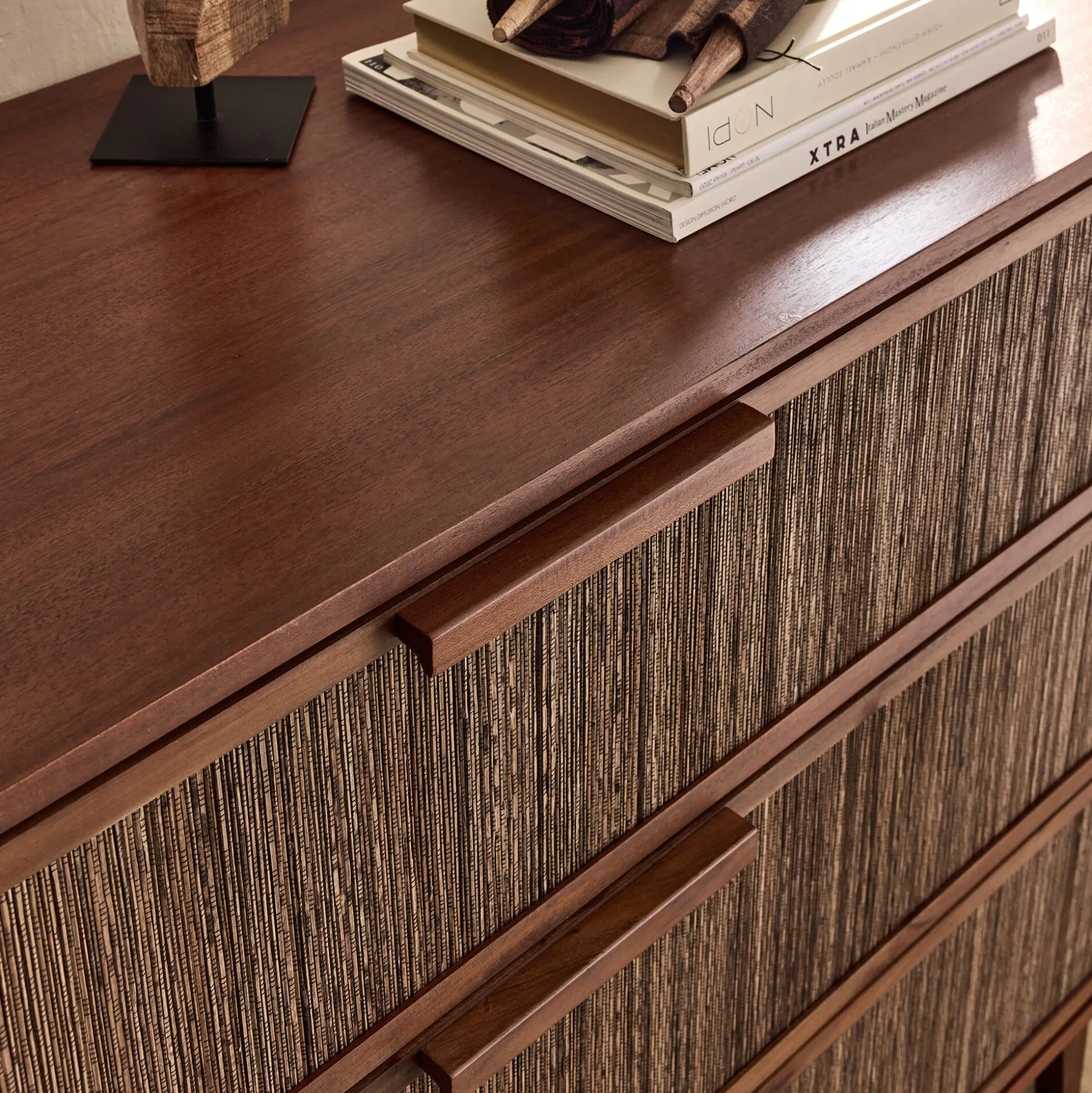 Commode 3 tiroirs en acajou L120cm - bois foncé