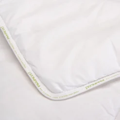 Couette tempérée anti-acarien thermorégulatrice - 140x200cm