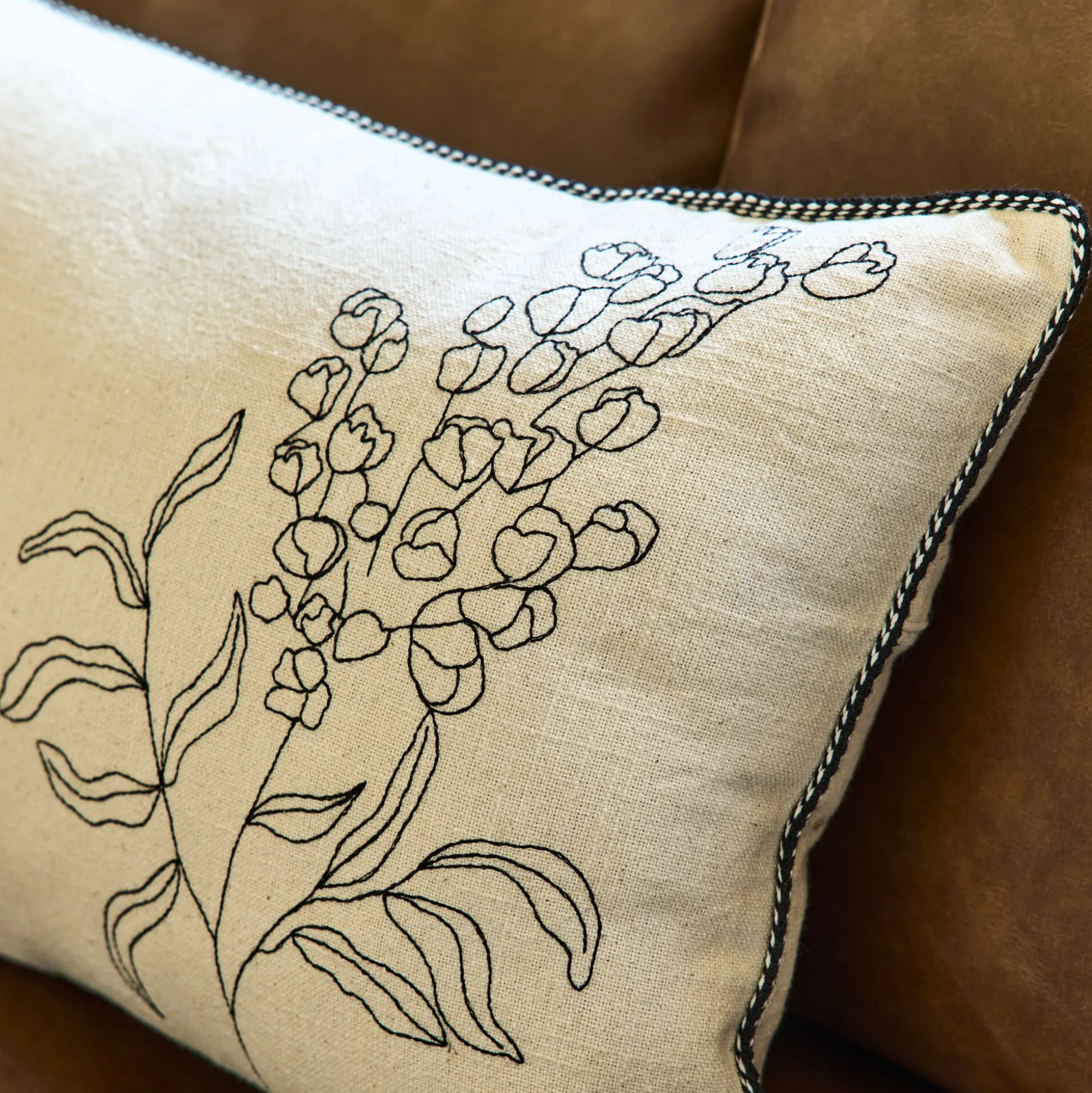Coussin brodé en coton 30x50cm - naturel