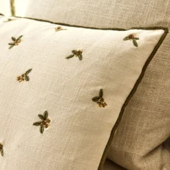 Coussin broderie florale en coton 30x50cm - naturel