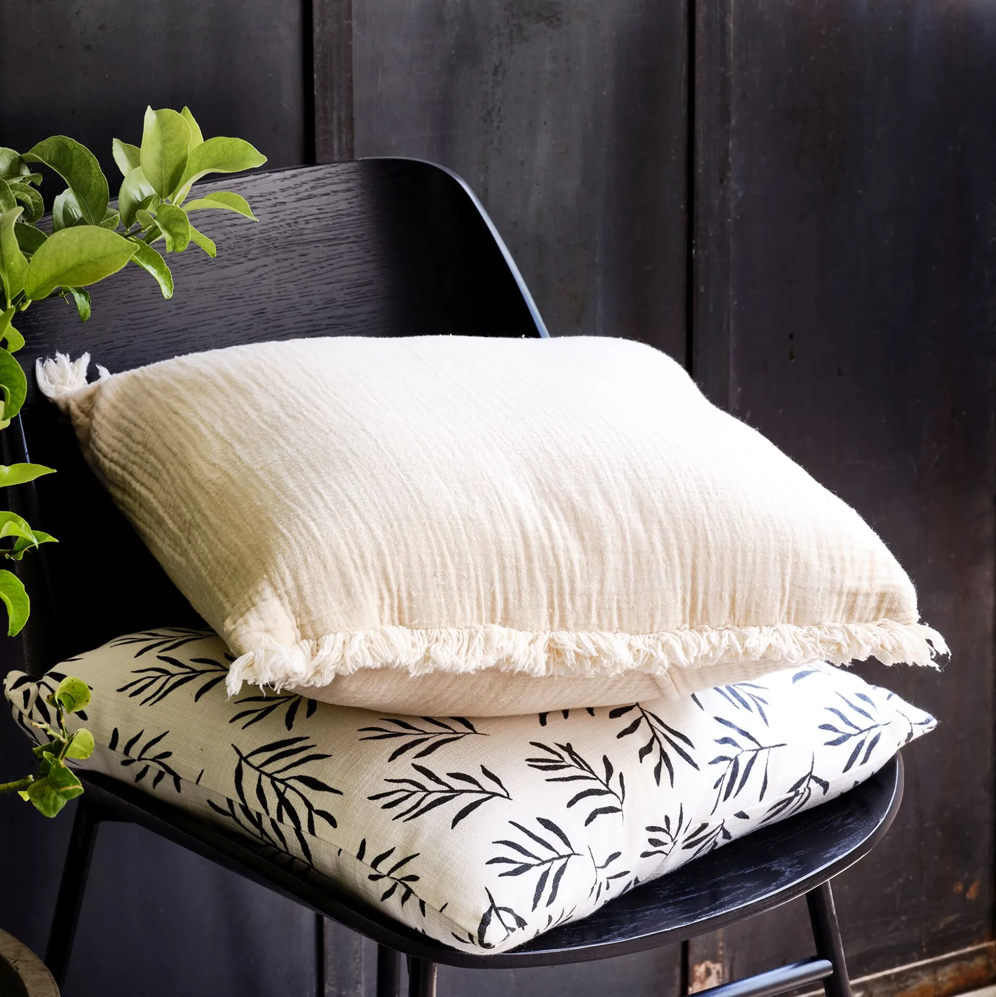 Coussin effet froissé en coton 45x45cm - beige