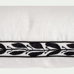 Coussin à frise brodée en coton 45x45cm - blanc