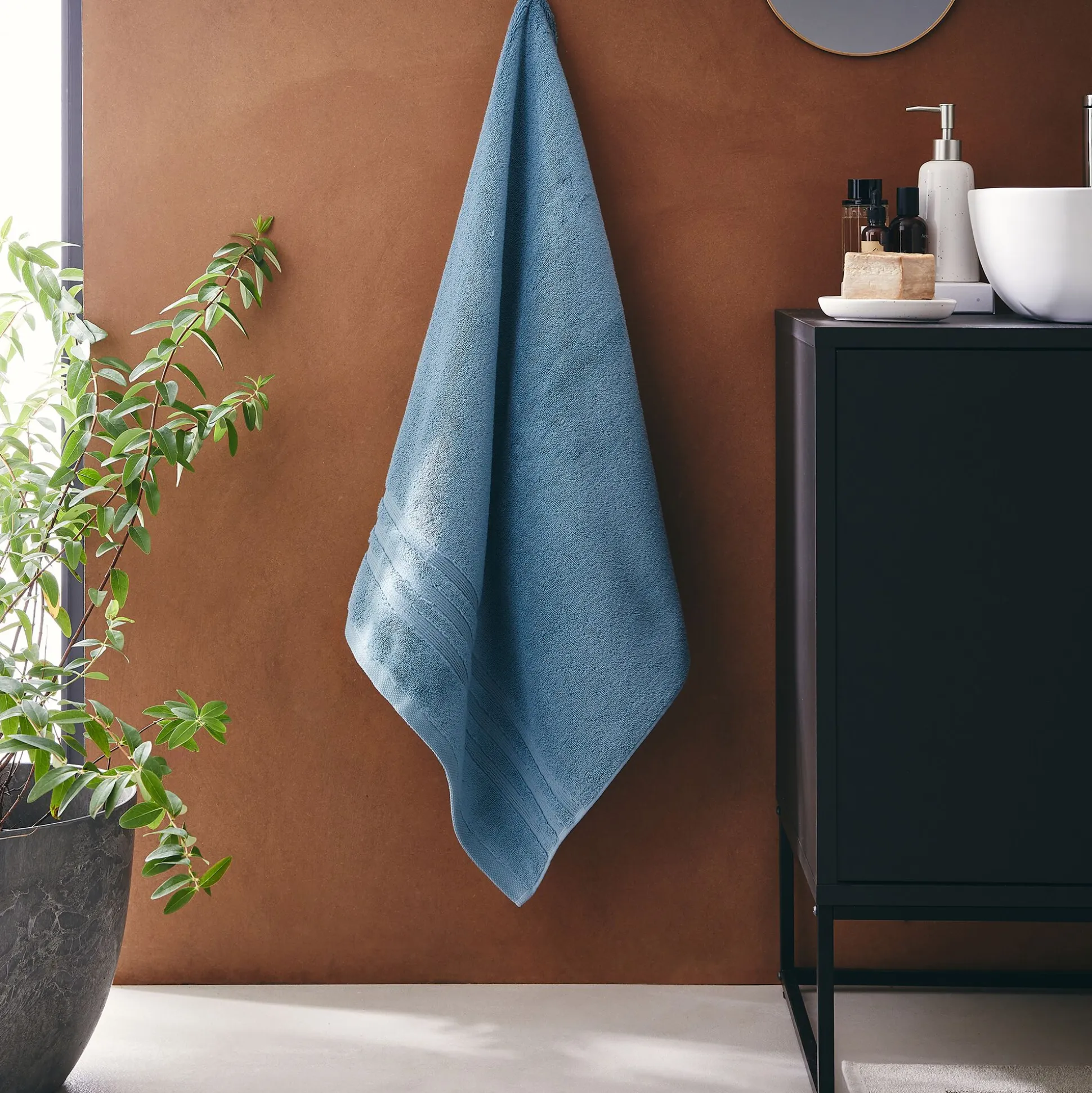 Drap de douche bouclette en coton - bleu autan 70x140cm