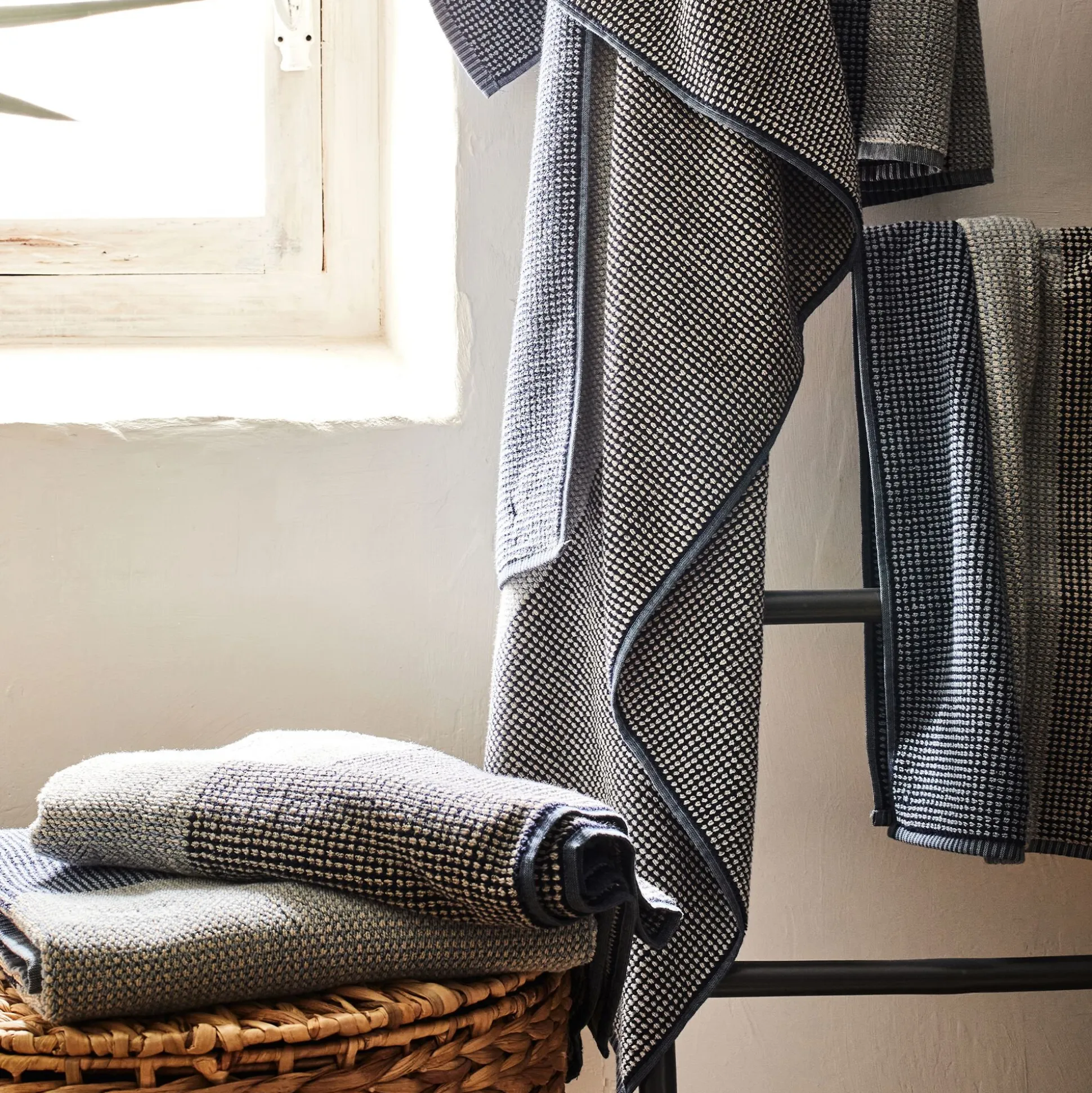 Drap de douche bouclette jacquard en coton - bleu 70x140cm