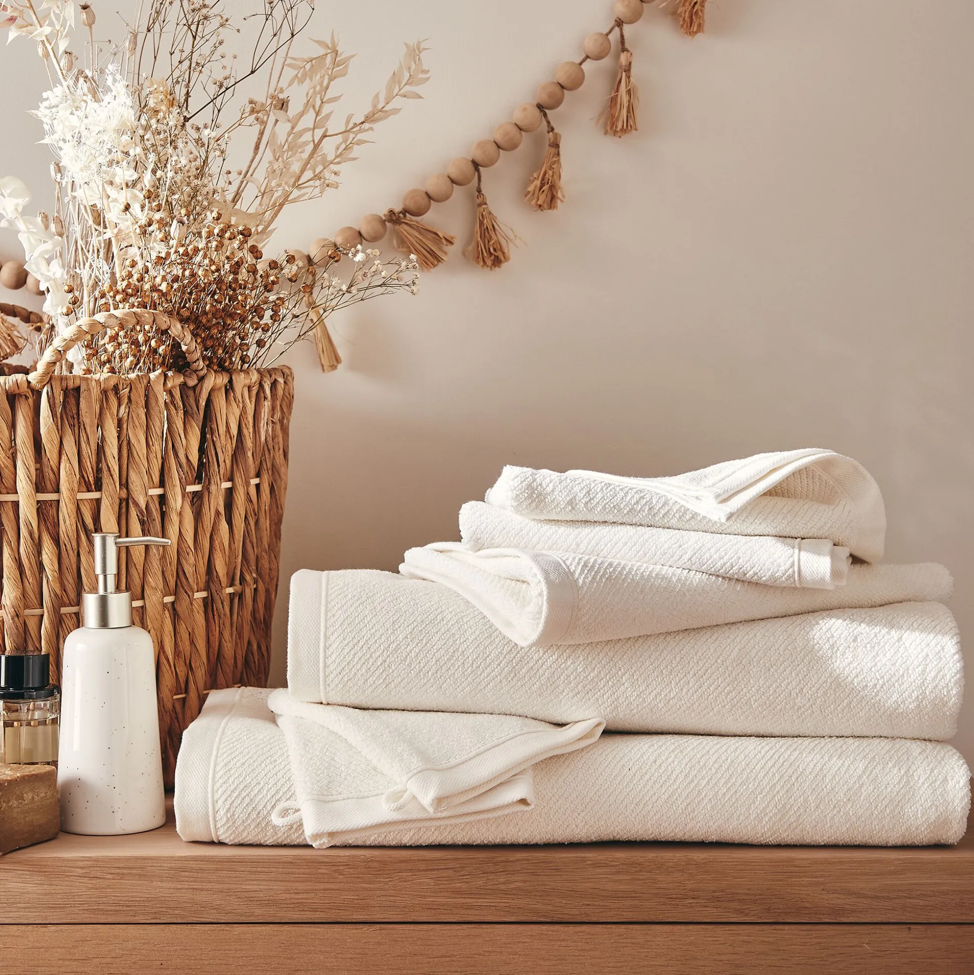 Drap de douche en bouclettes de coton bio - blanc ventoux 70x130cm