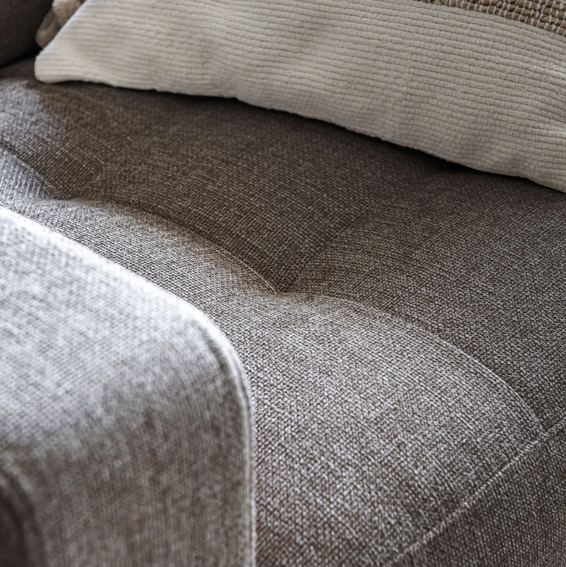 Fauteuil en tissu pop - taupe