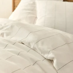 Housse de couette 240x220cm et 2 taies d'oreiller 65x65cm en flanelle de coton à rayures - blanc