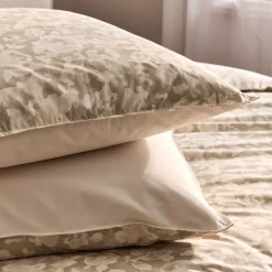 Housse de couette 240x220cm et 2 taies d'oreiller 63x63cm en percale de coton motif floral - beige