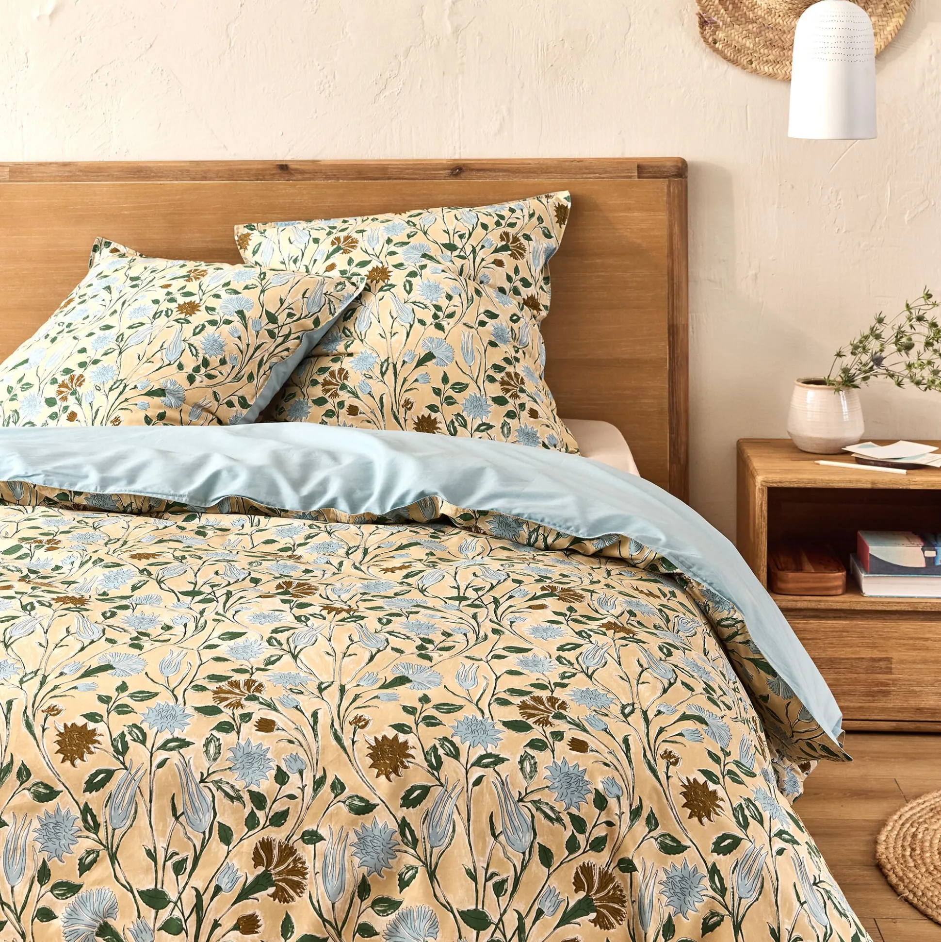 Housse de couette 240x220cm et 2 taies d'oreiller 63x63cm en percale de coton motif floral - bleu