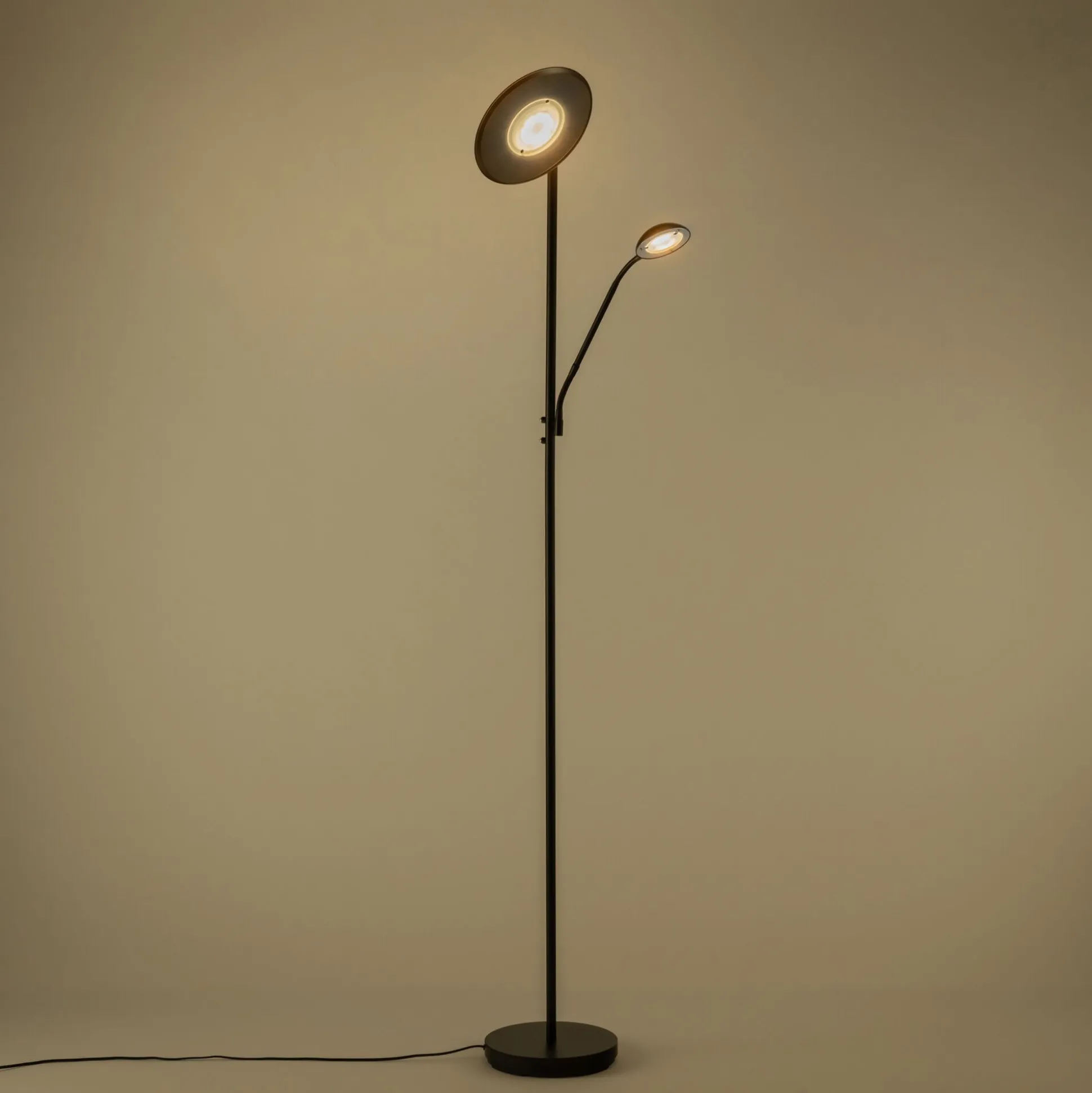 Lampadaire électrifié droit en acier H180cm - noir