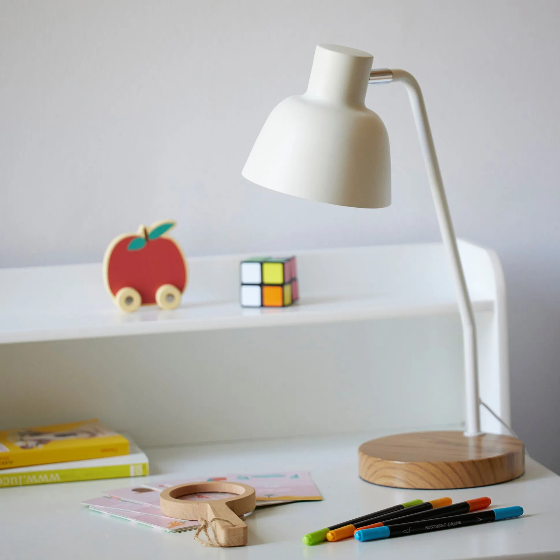 Lampe à poser électrifiée en bois et métal D41,5cm - blanc