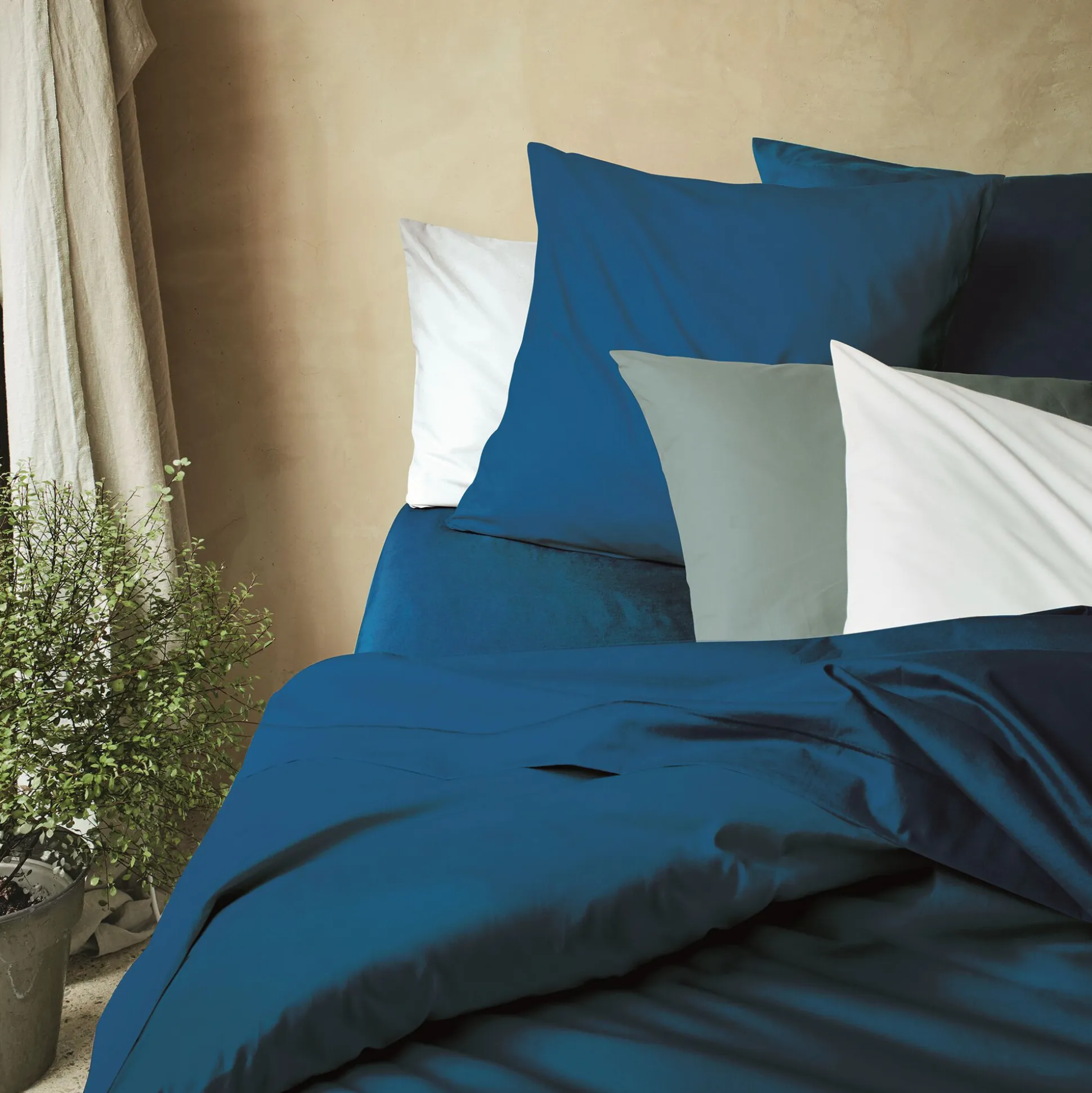 Linge de lit uni en coton - bleu figuerolles