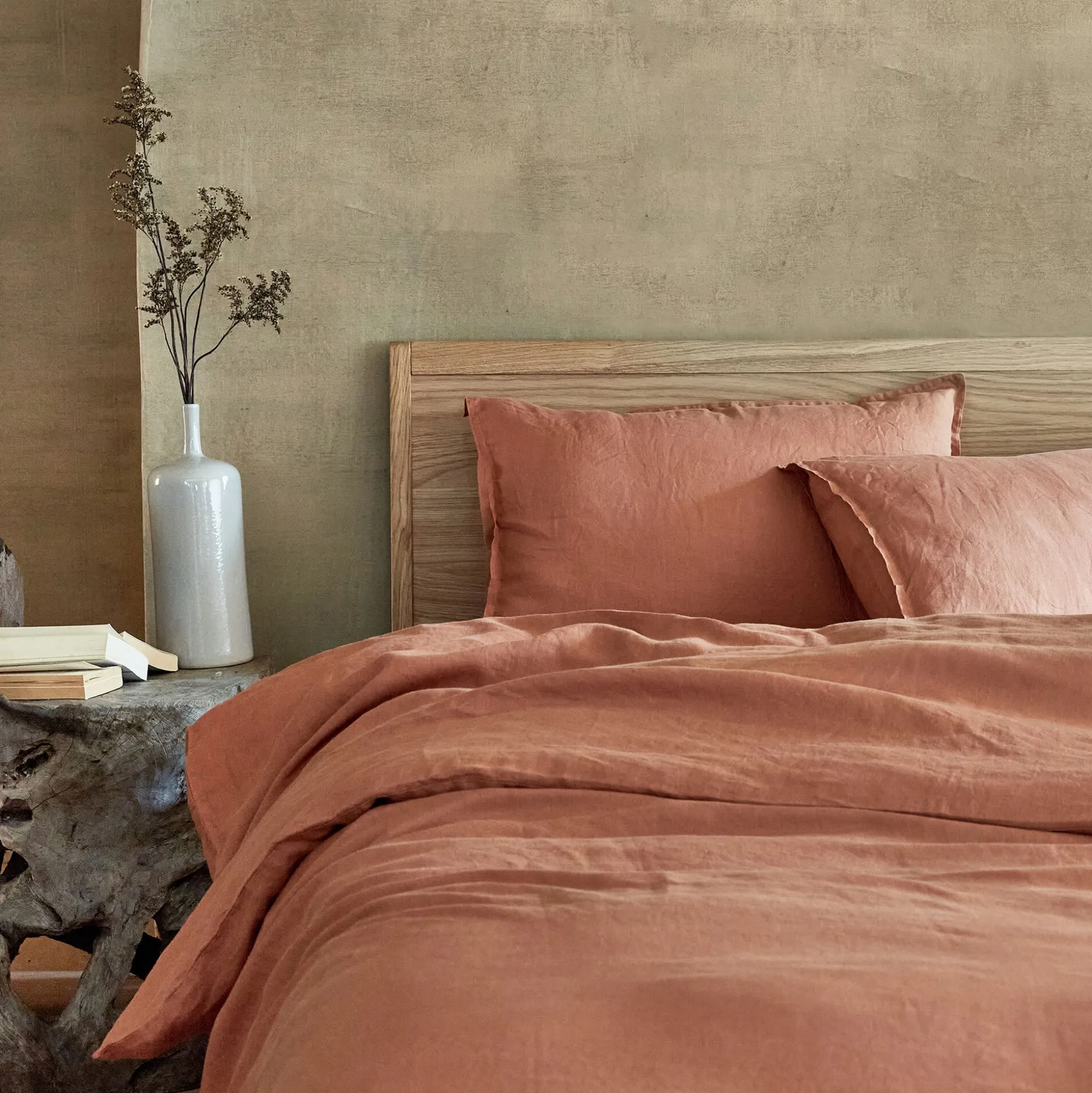 Linge de lit uni en lin lavé - brun rustrel
