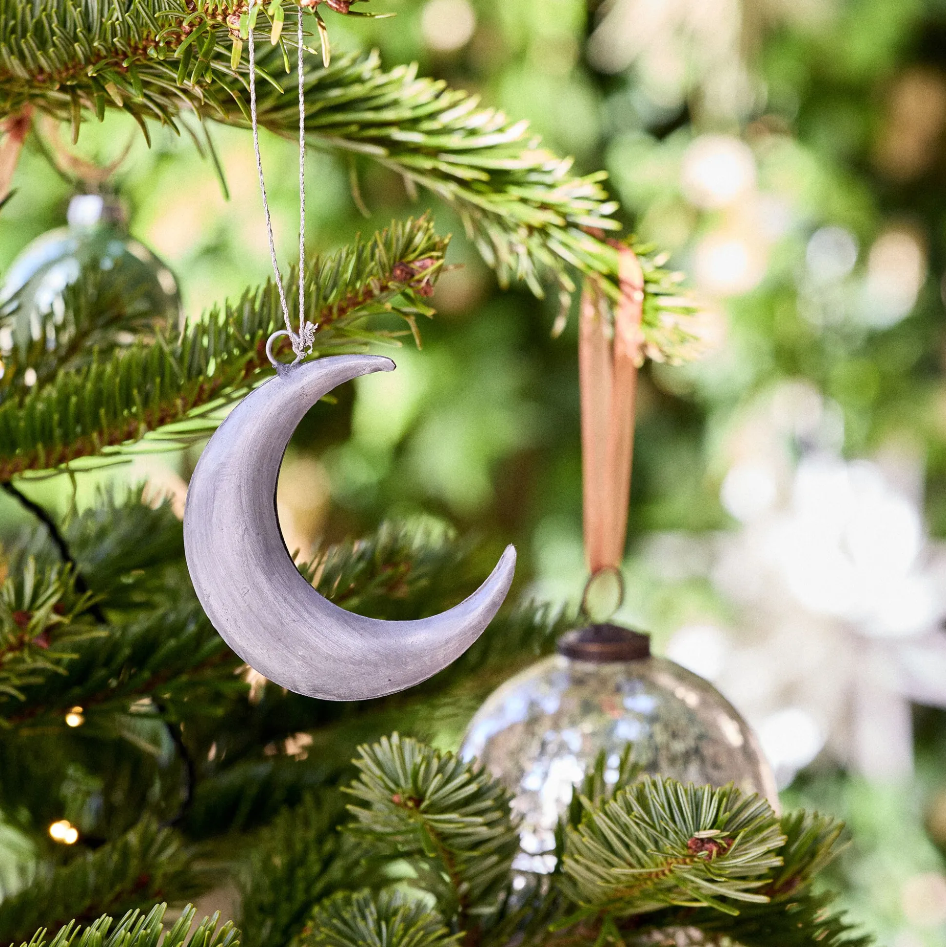 Lot de 2 suspensions de Noël lune et étoile en fer - argenté