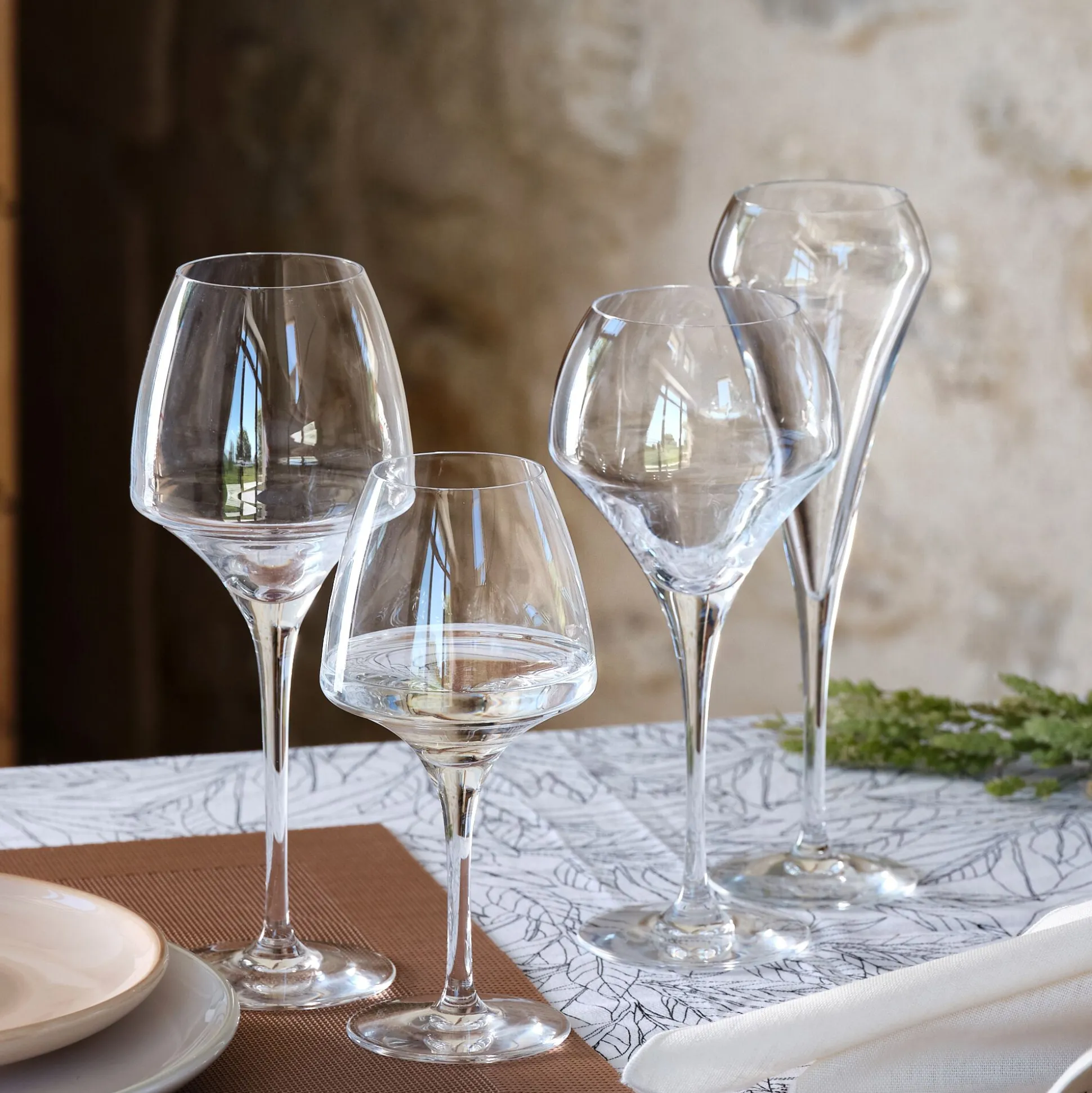 Lot de 6 verres à pied en cristallin 37cl - transparent