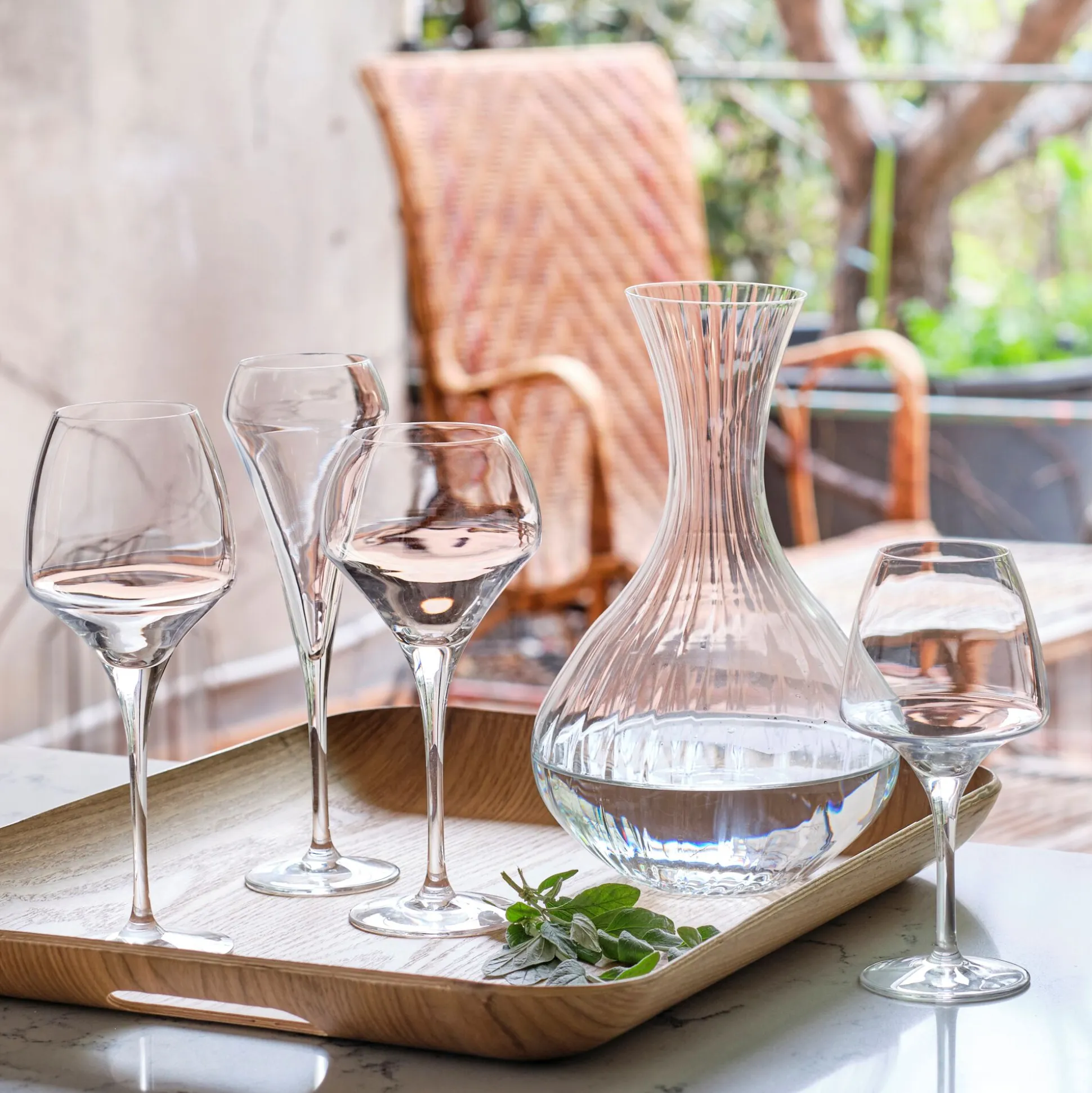 Lot de 6 verres à pied en cristallin 37cl - transparent