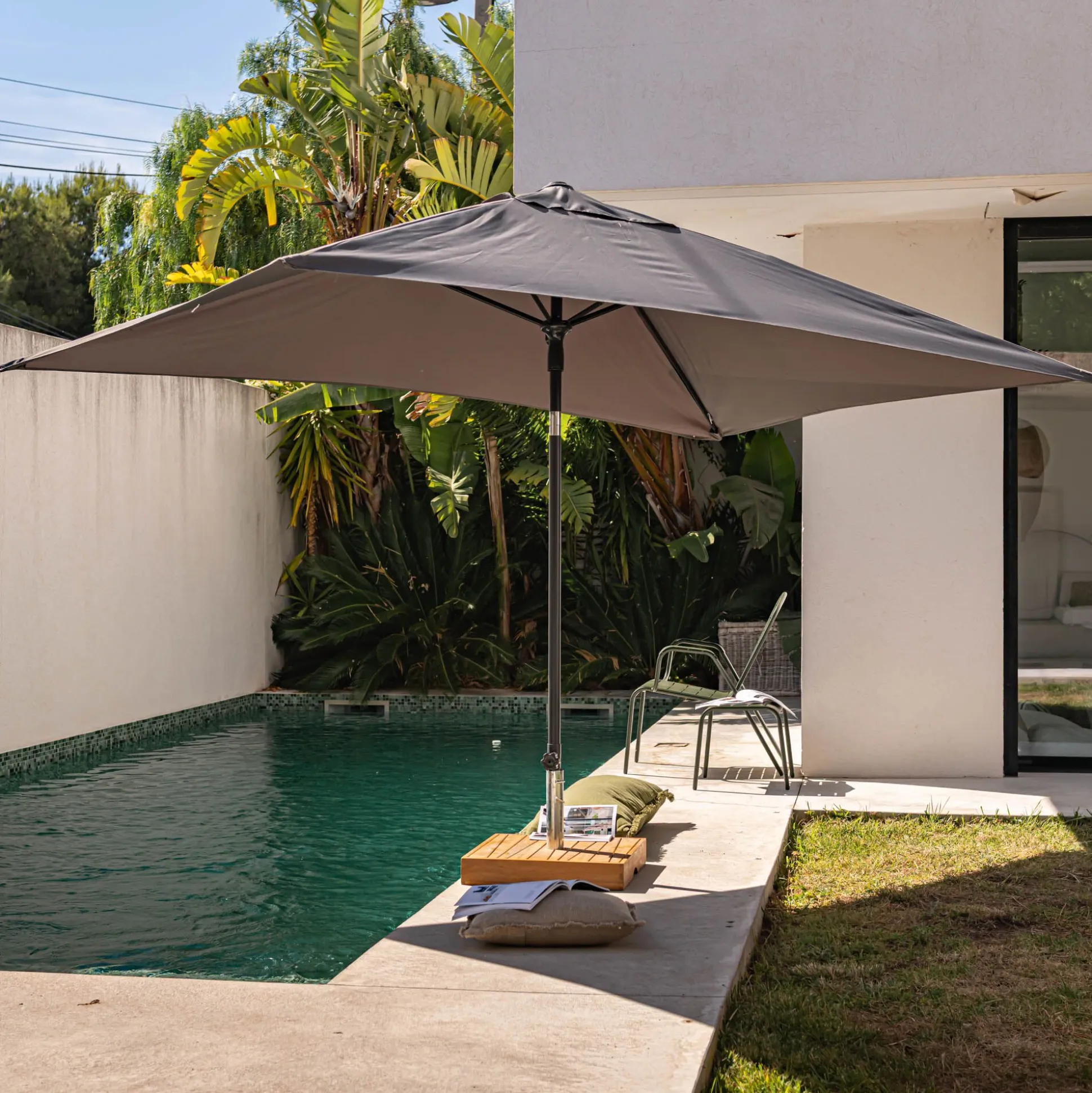Parasol droit en tissu et métal 200x300cm - gris