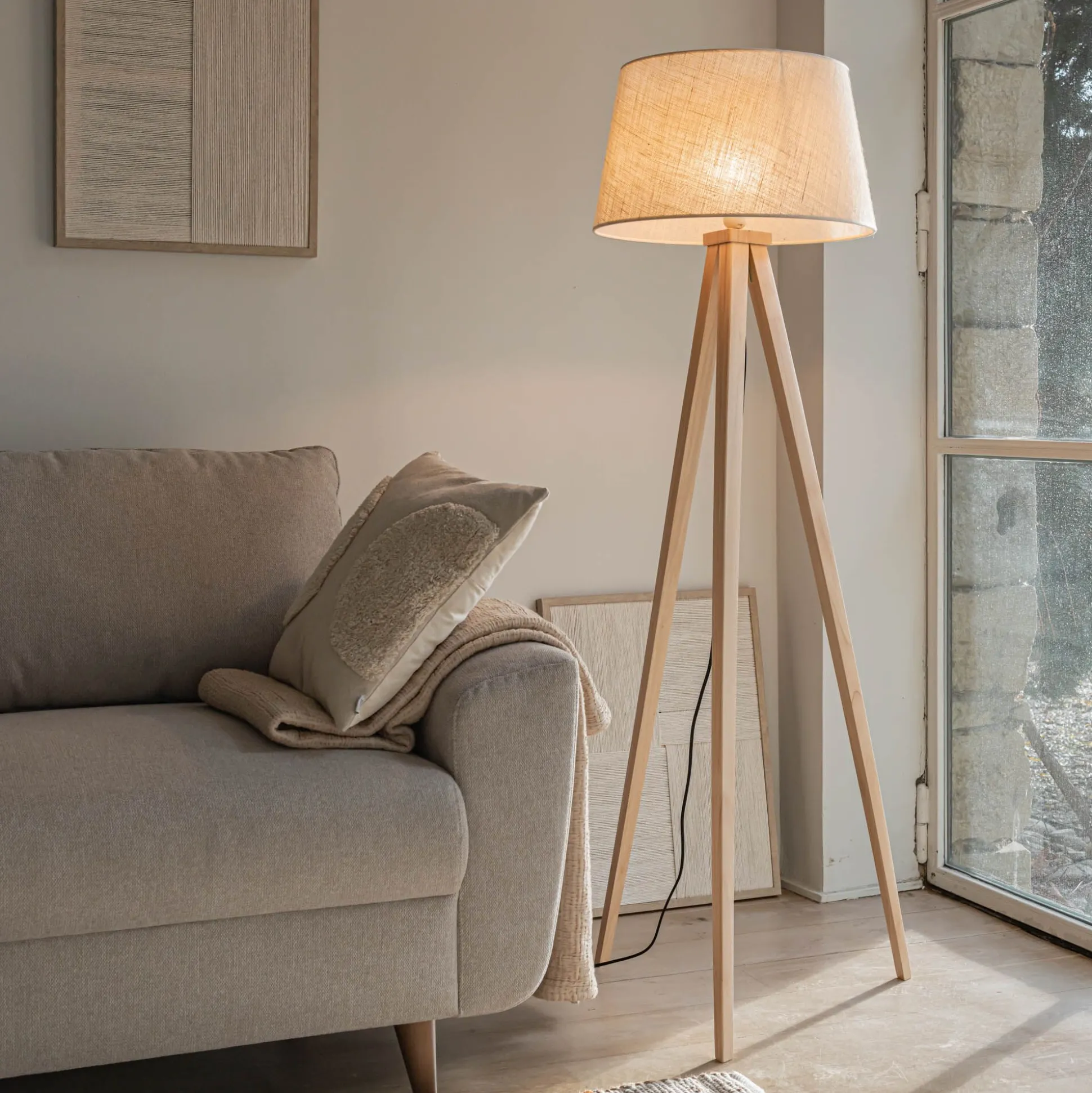 Pied de lampadaire en bois d'hévéa H130,5 cm - bois clair