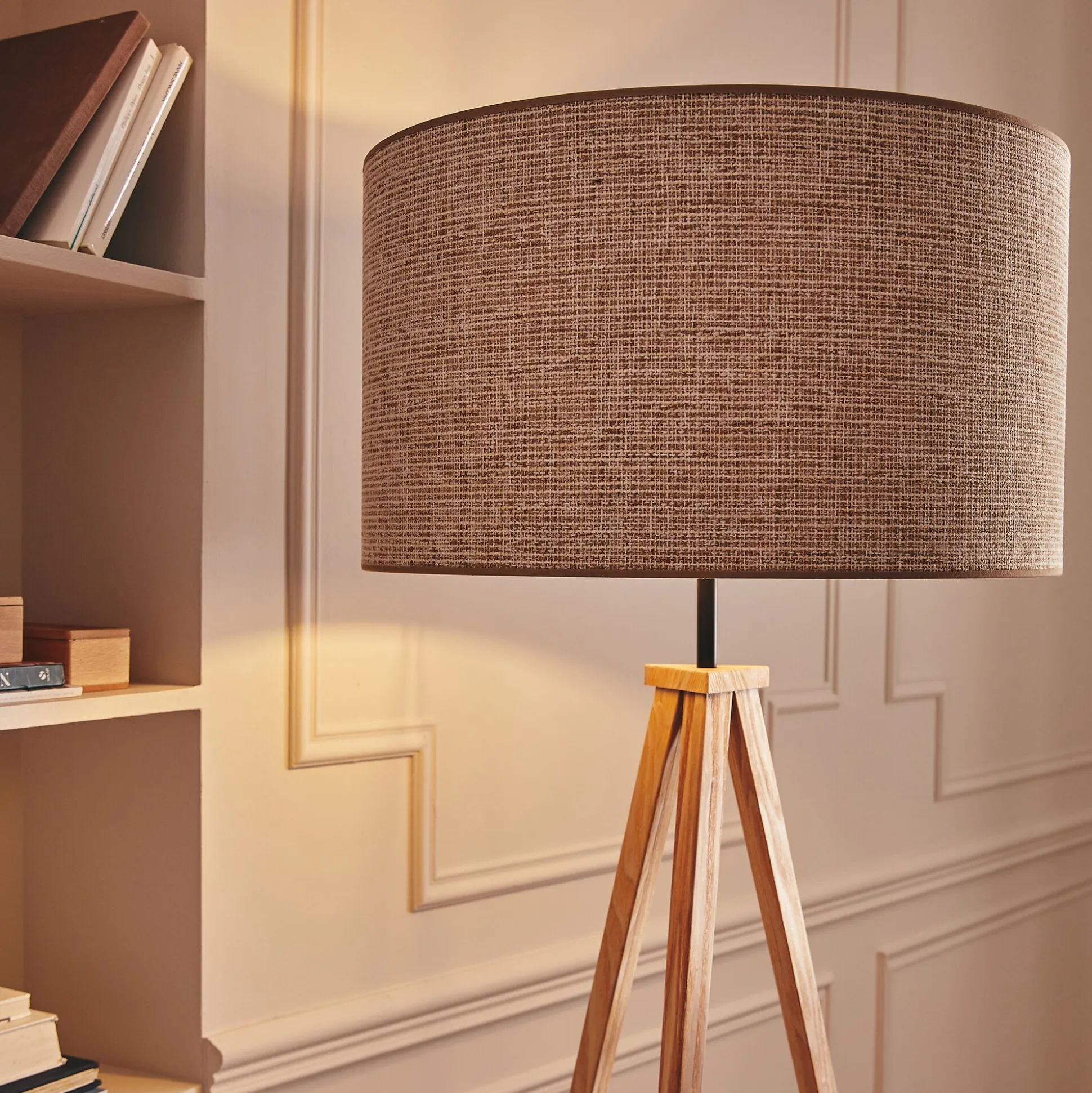 Pied de lampadaire en métal effet bois - naturel H134,50cm