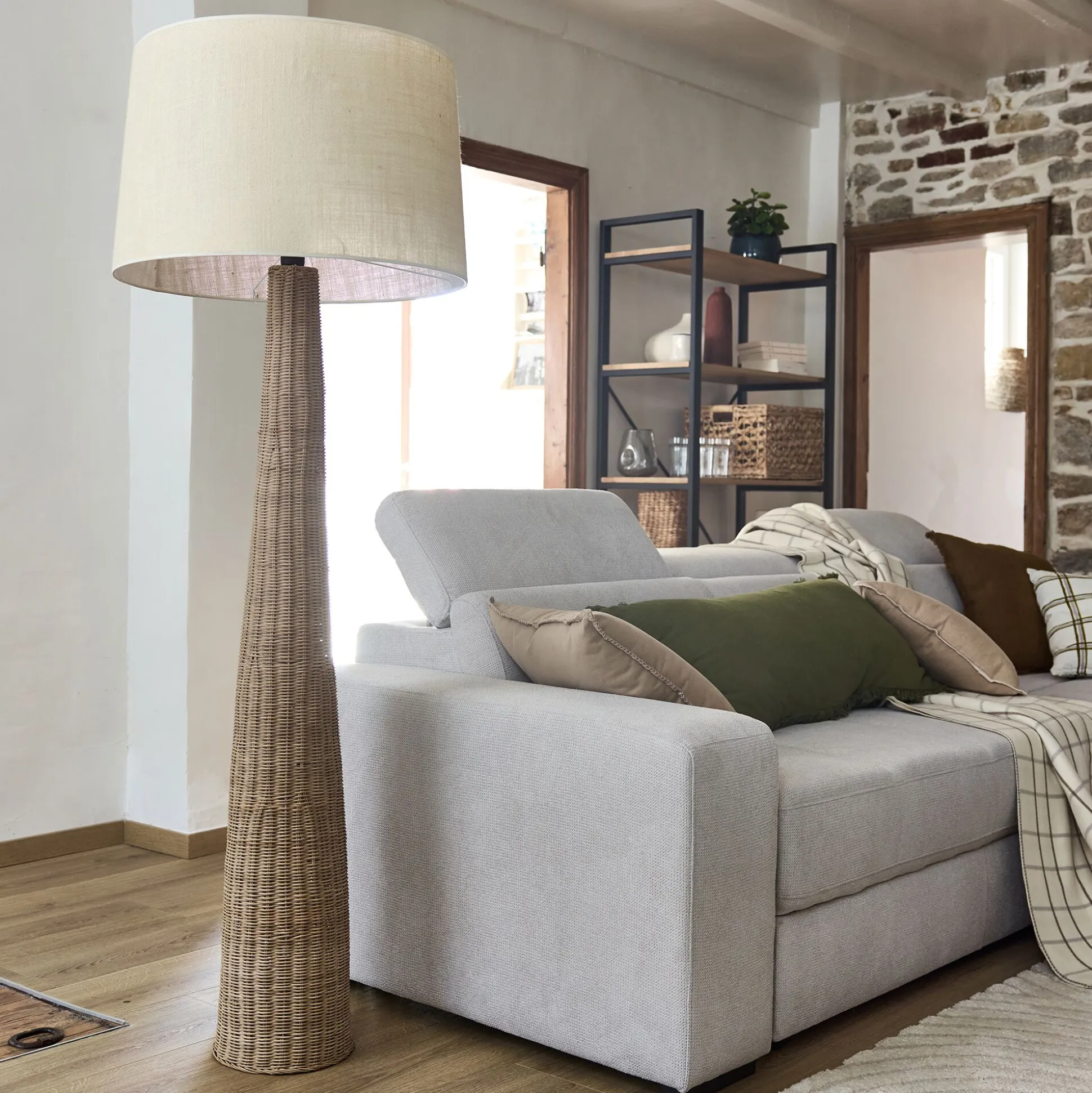 Pied de lampadaire en rotin H131cm - naturel