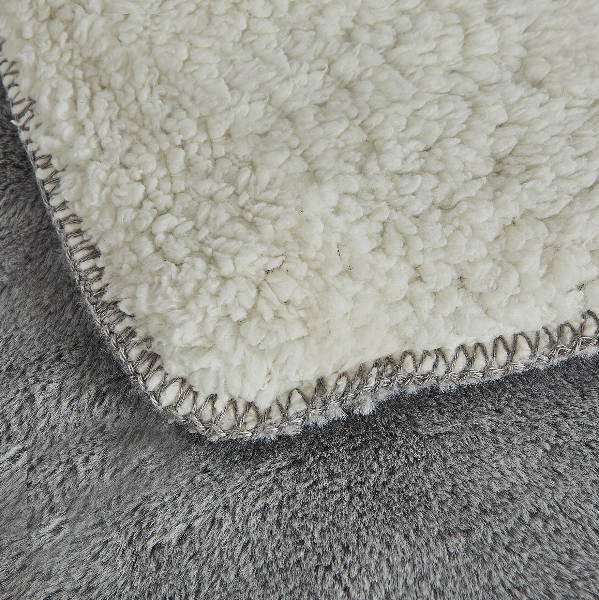Plaid imitation fourrure 130x170cm - gris restanque