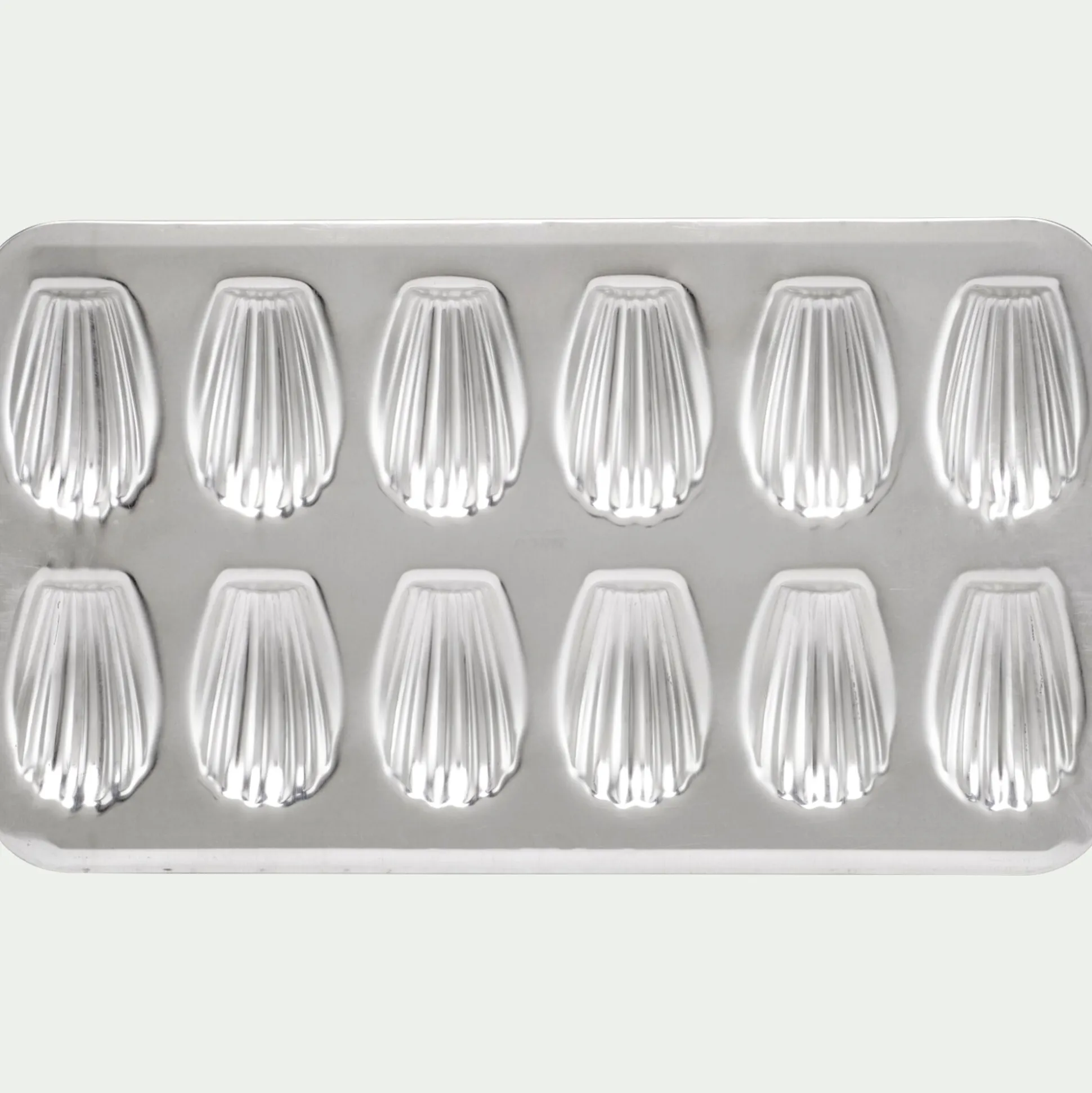 Plaque de cuisson pour 12 madeleines en fer - argenté