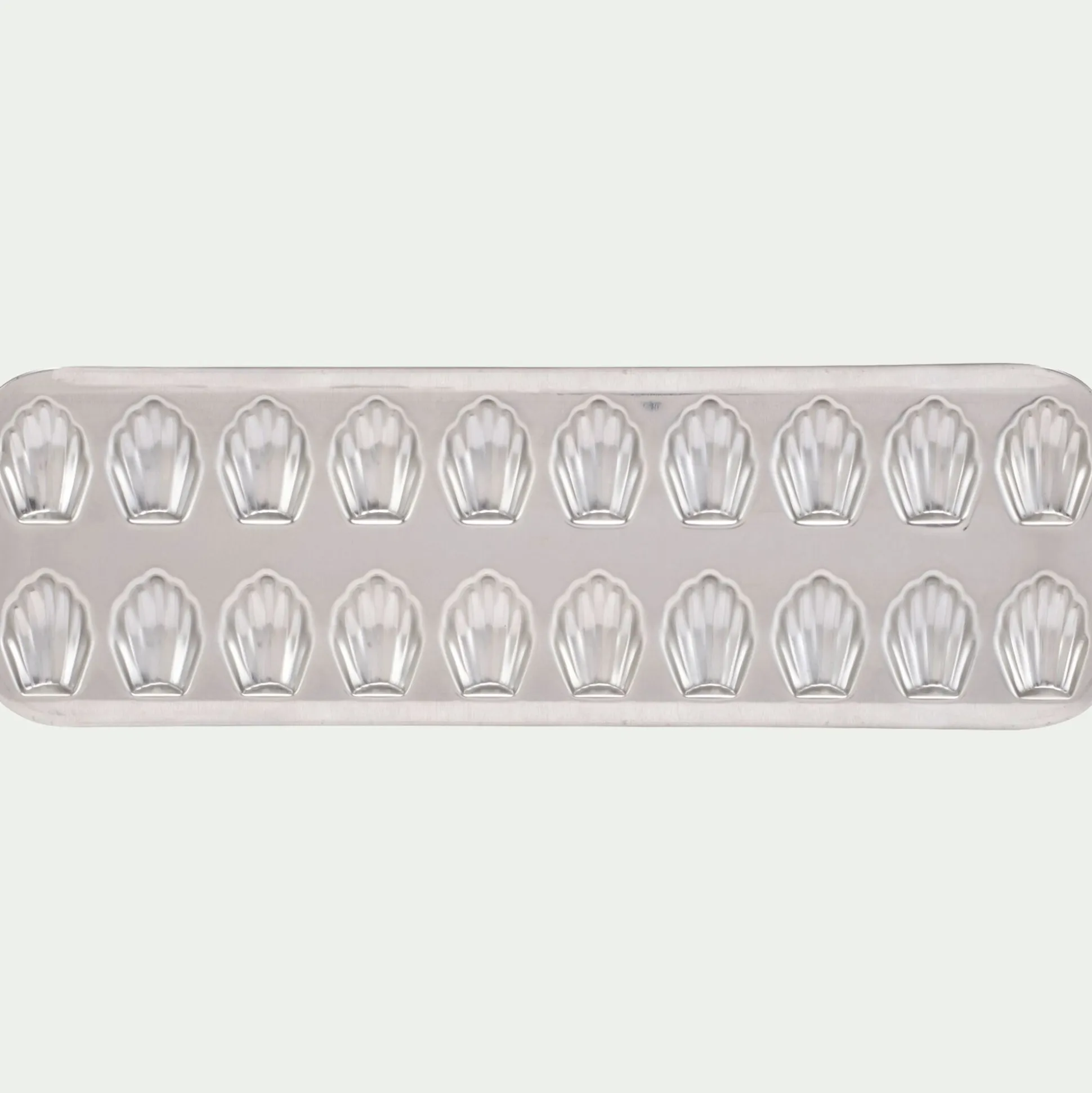 Plaque de cuisson pour 20 madeleines en fer - argenté