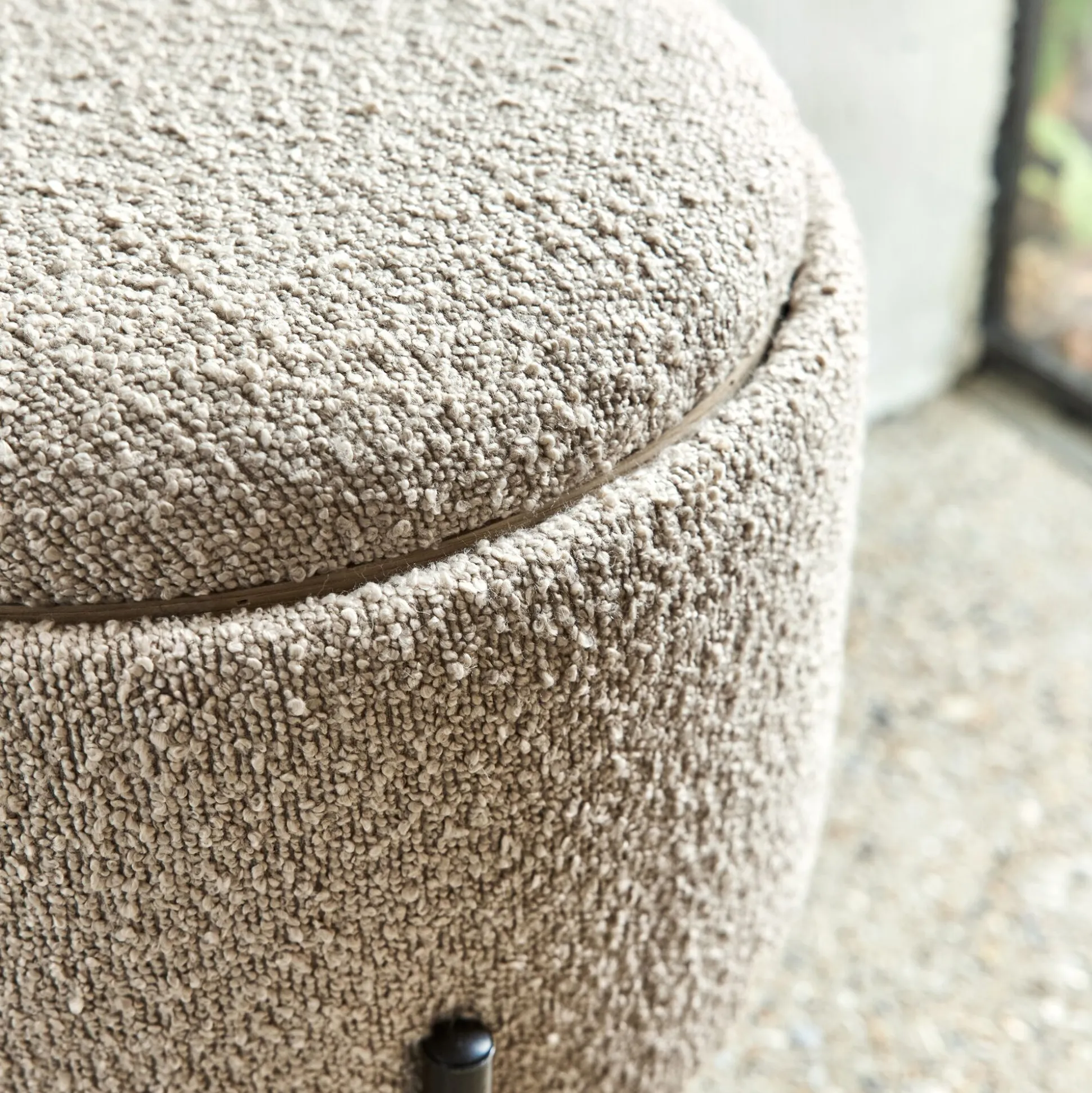 Pouf en tissu avec coffre de rangement H40,5cm - beige