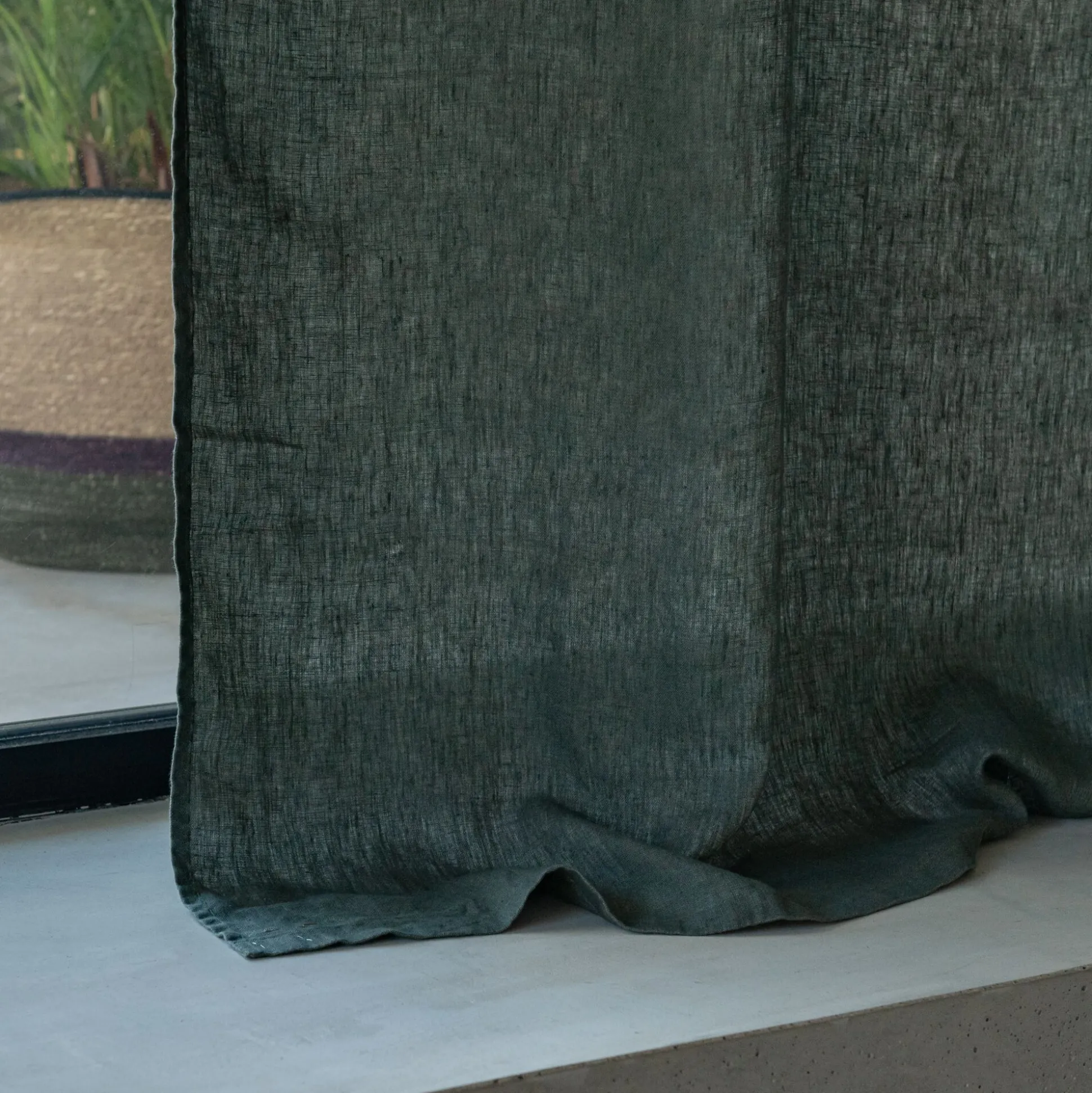 Rideau à passants cachés en lin lavé finition surpiqure 140x260cm - vert cèdre