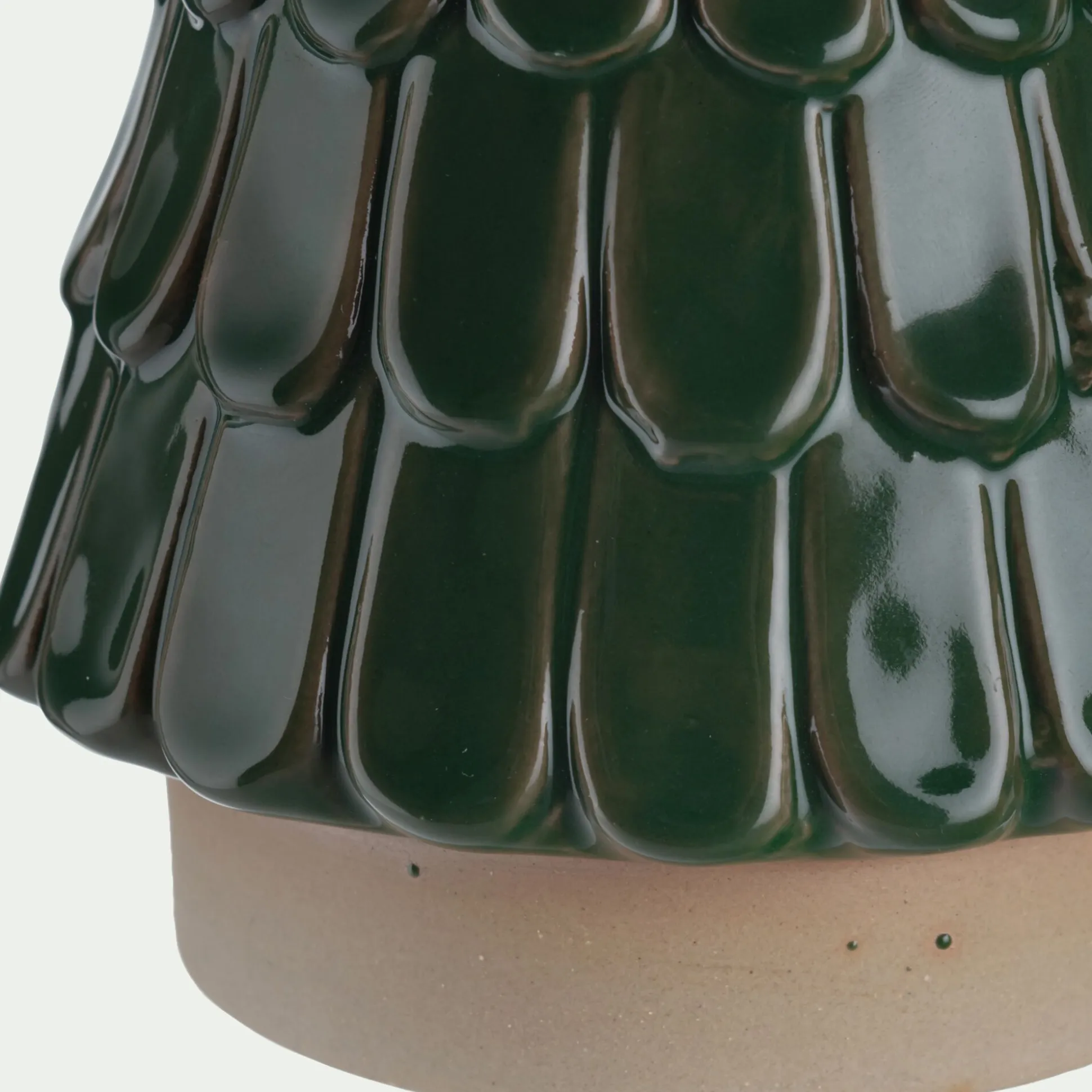 Sapin déco à écailles en grès D11,2cm - vert