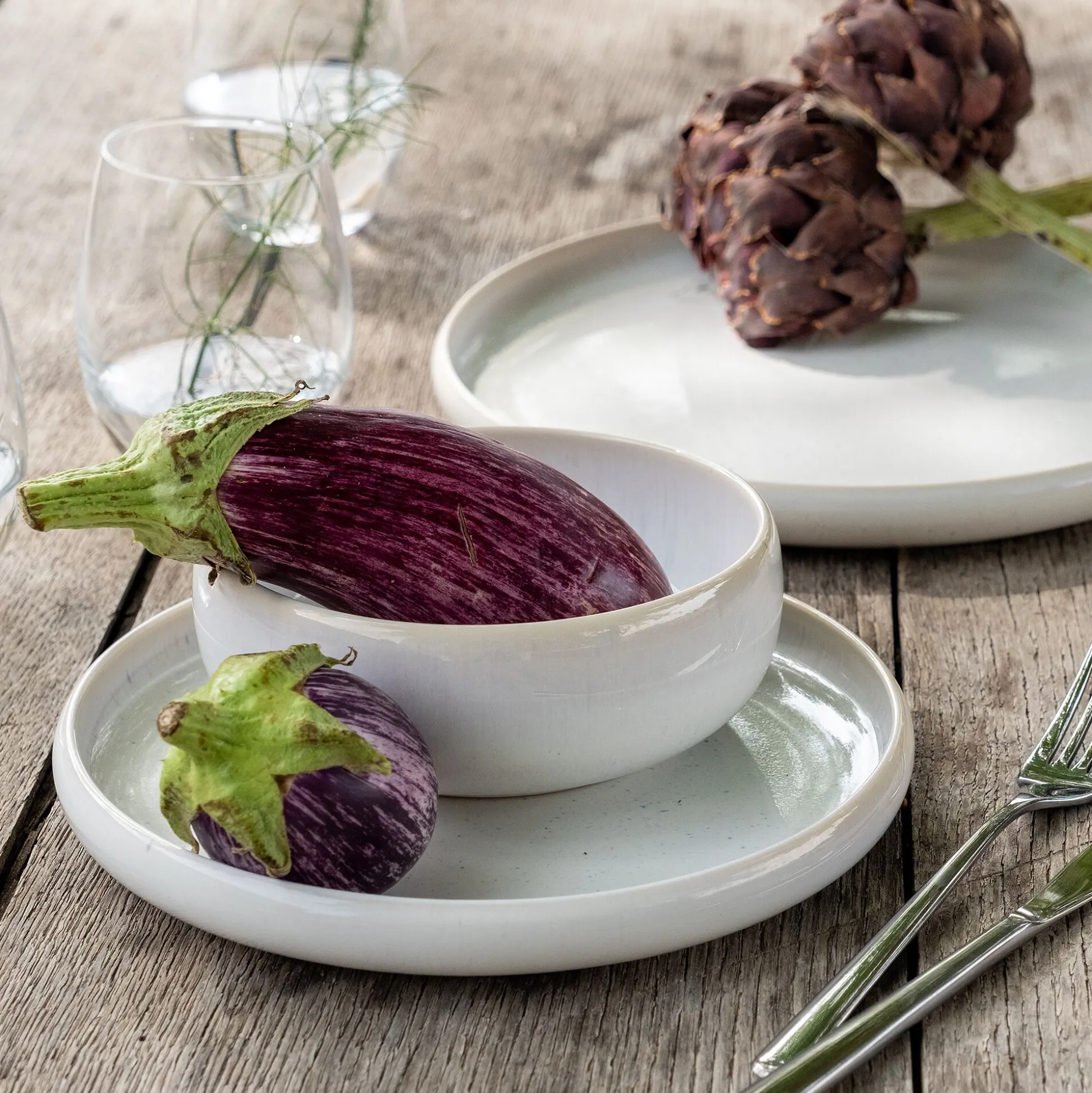 Service de vaisselle en grès moucheté - blanc