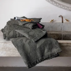 Serviette de toilette en coton - vert cèdre 50x100cm