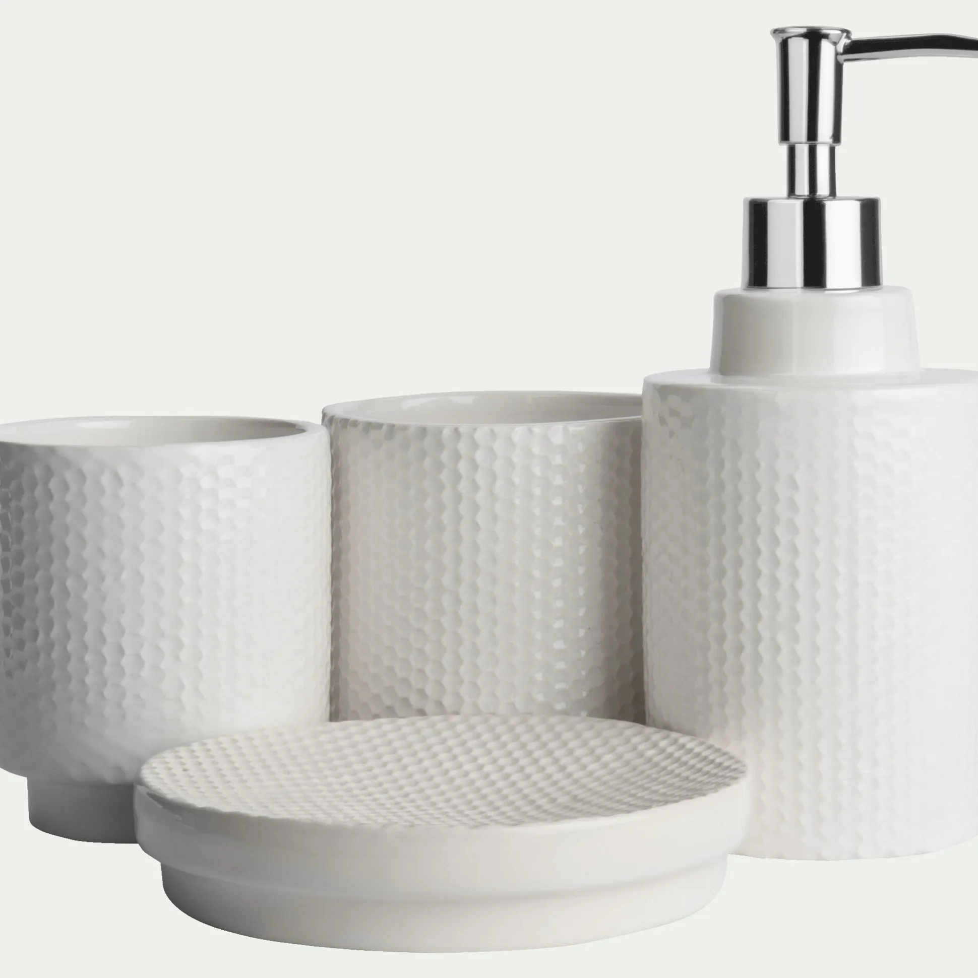 Set de salle de bain en céramique